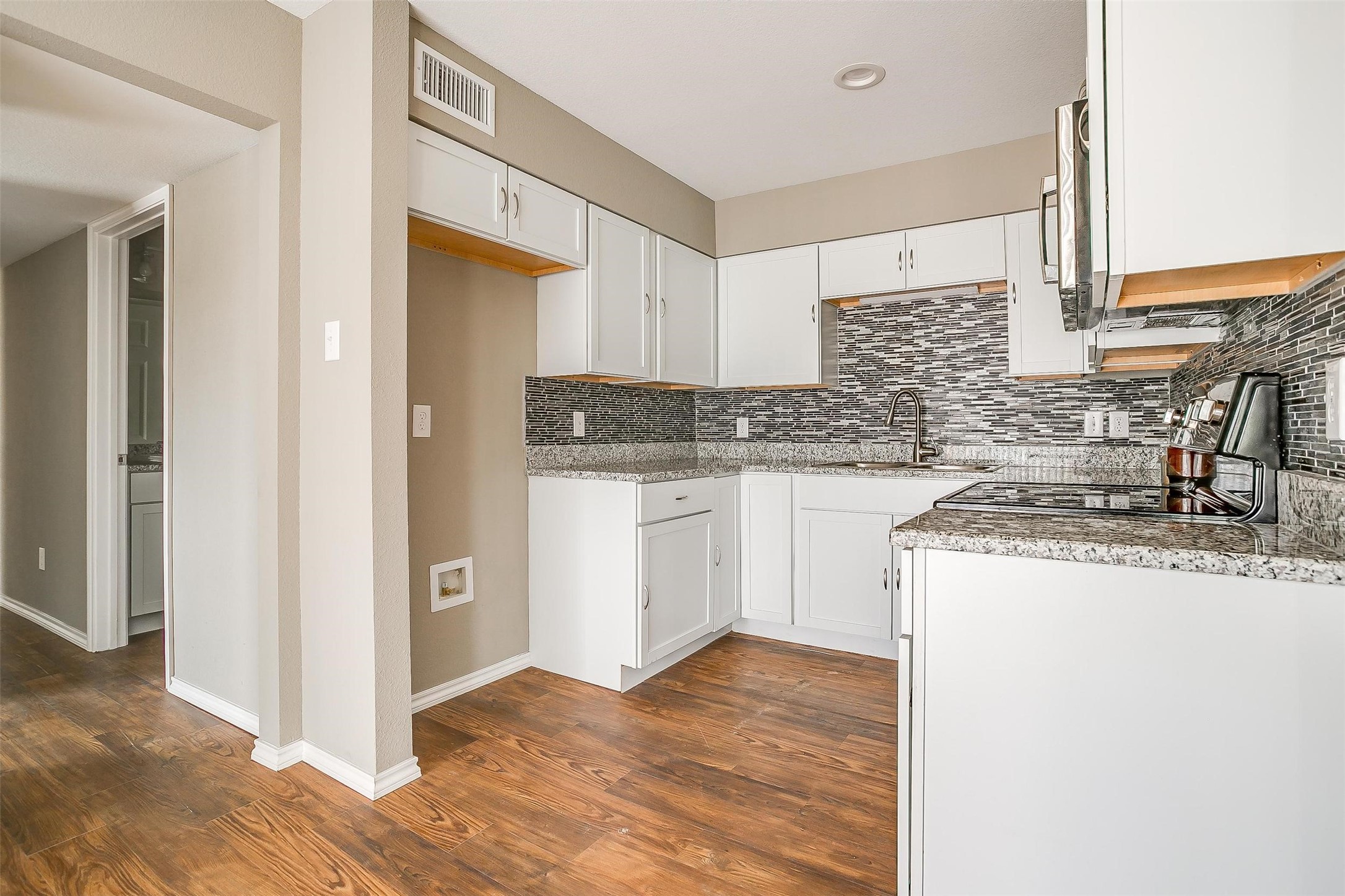 5806 Marvin Loving Drive UNIT&nbsp;212, Garland, TX, 75043