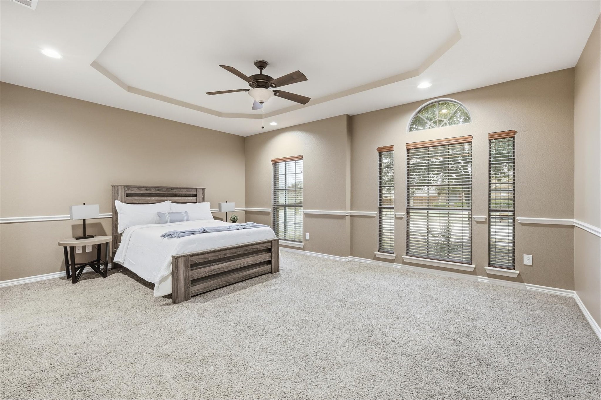 Property photo 04 of 5038 W Fall Drive, Midlothian, TX 76065 | MLS #21170747