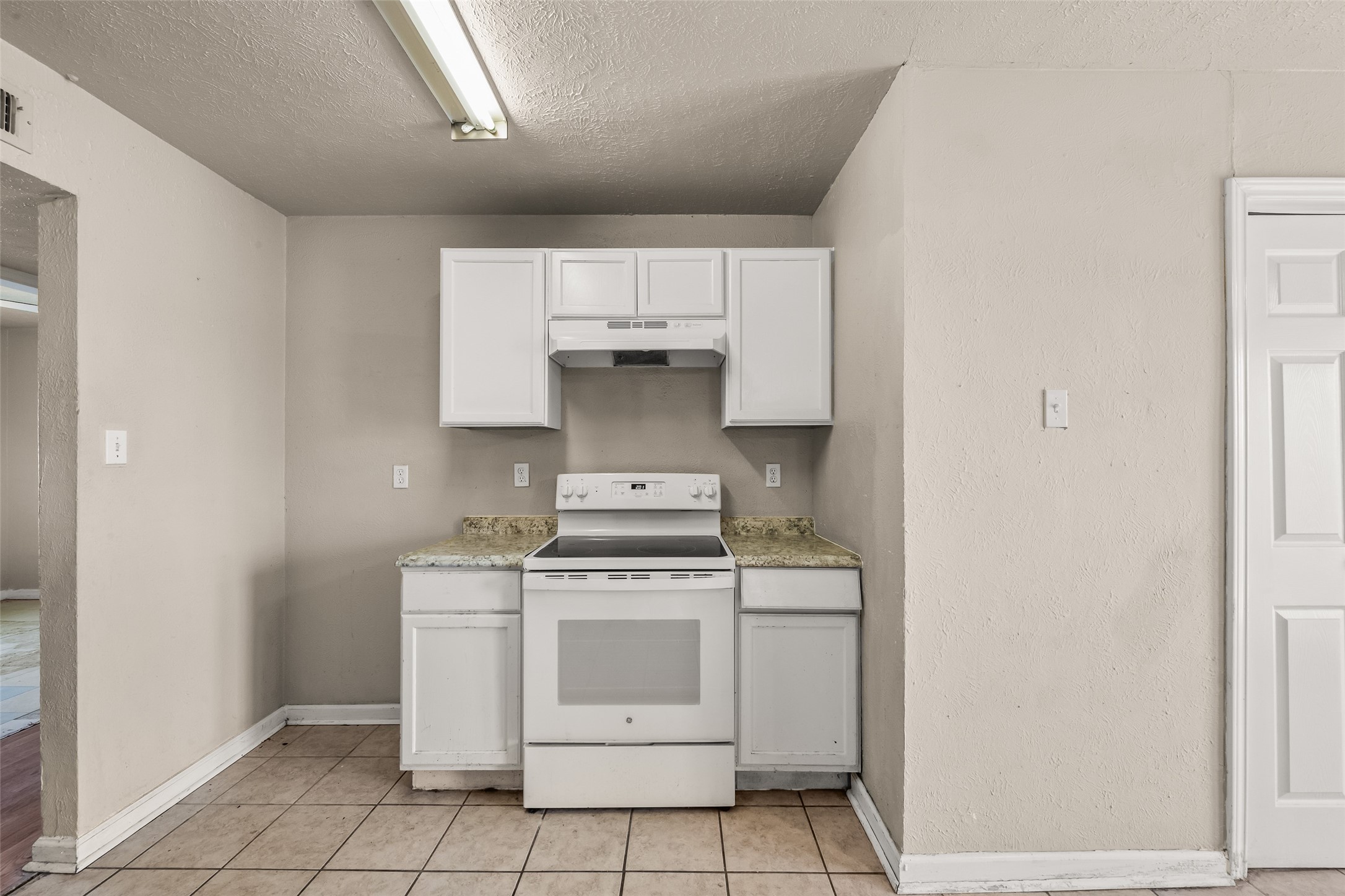 3817 Longmeadow Way, Fort Worth, TX, 76133