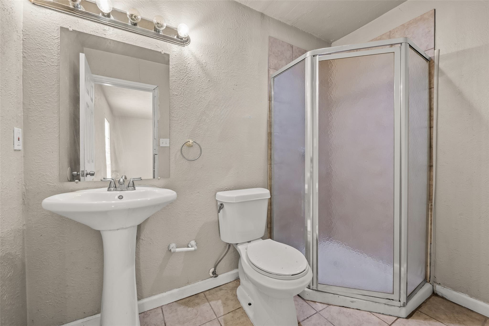 3817 Longmeadow Way, Fort Worth, TX, 76133