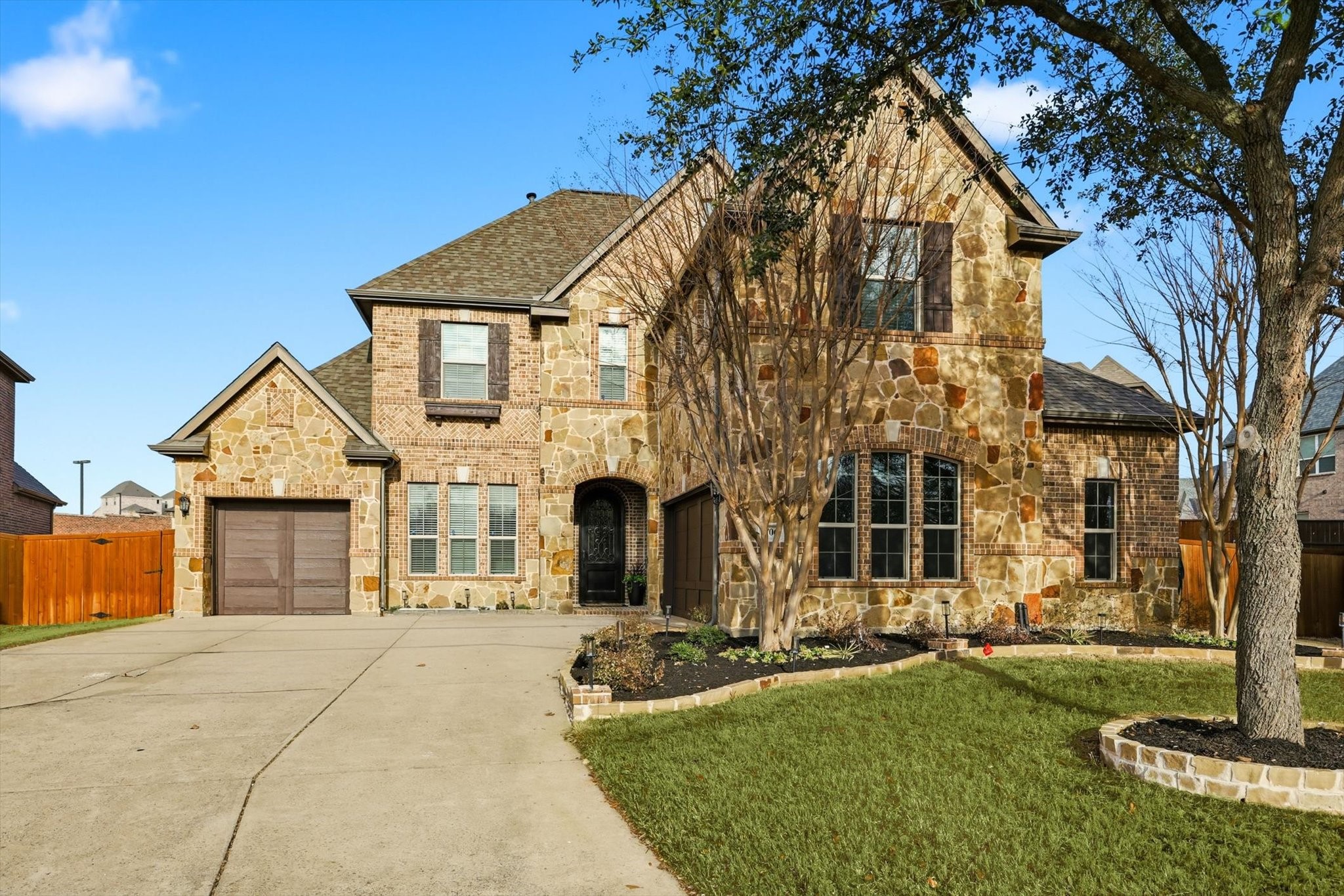 Property photo 02 of 1706 Texas Hills Court, Allen, TX 75013 | MLS #21171078