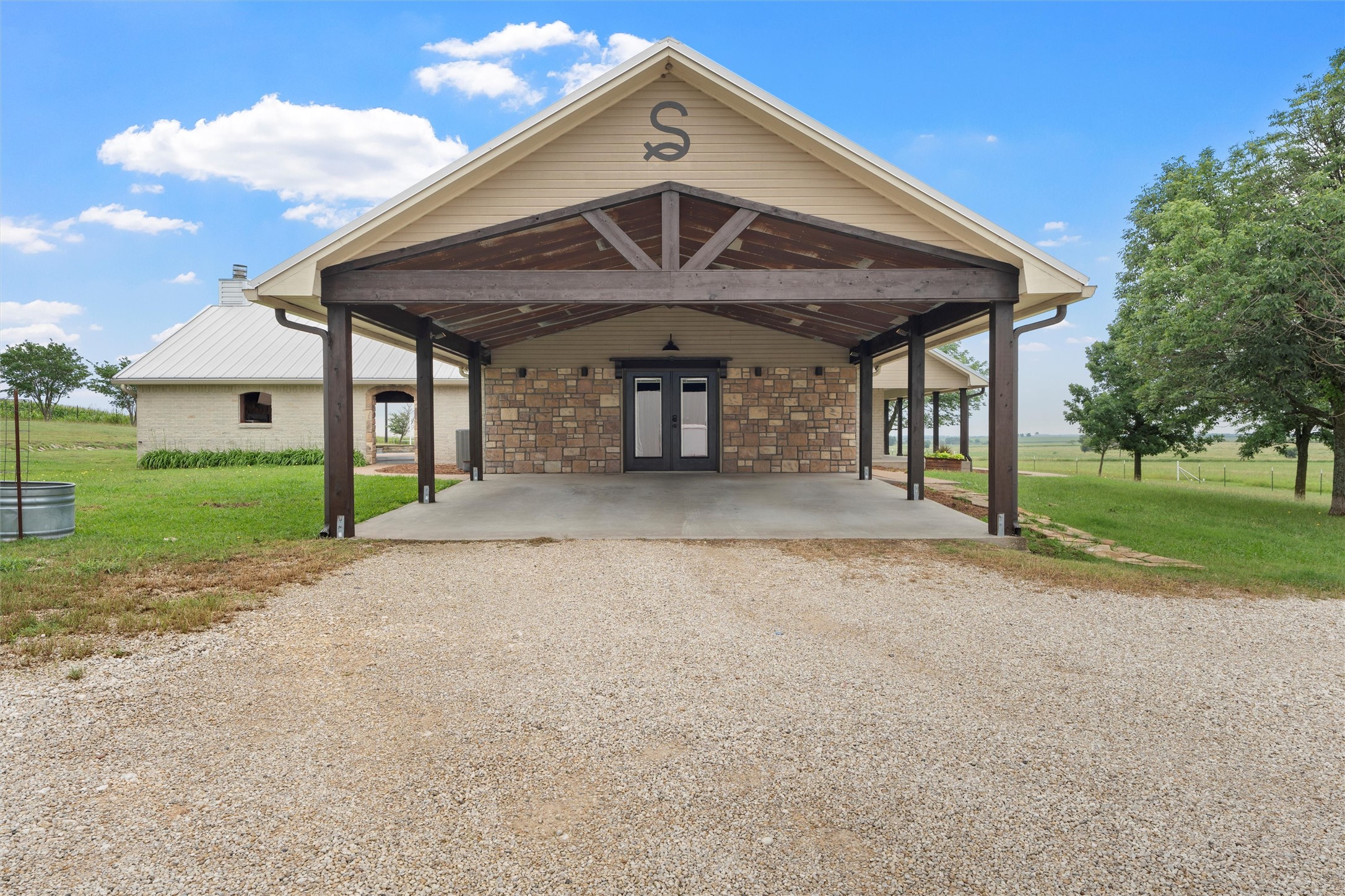 3057 Holy Road, Abbott, TX, 76621