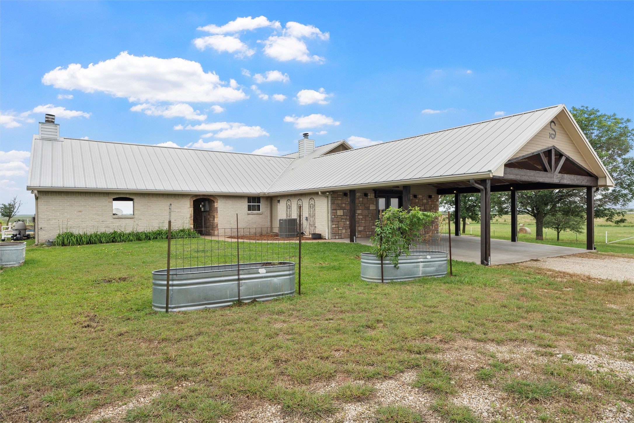 3057 Holy Road, Abbott, TX, 76621