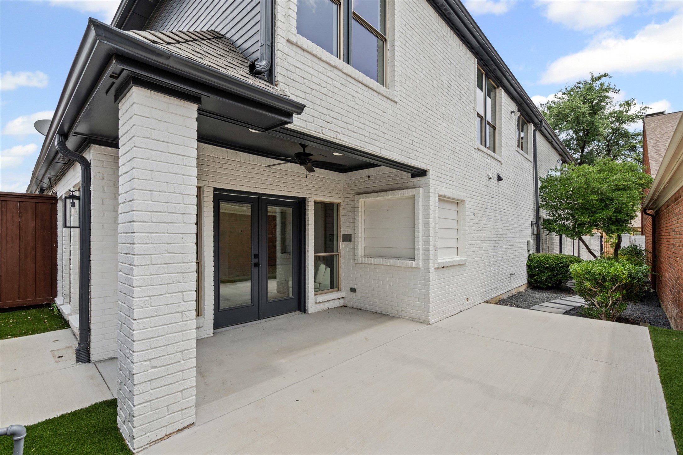 2 Parliament Place, Dallas, TX, 75225
