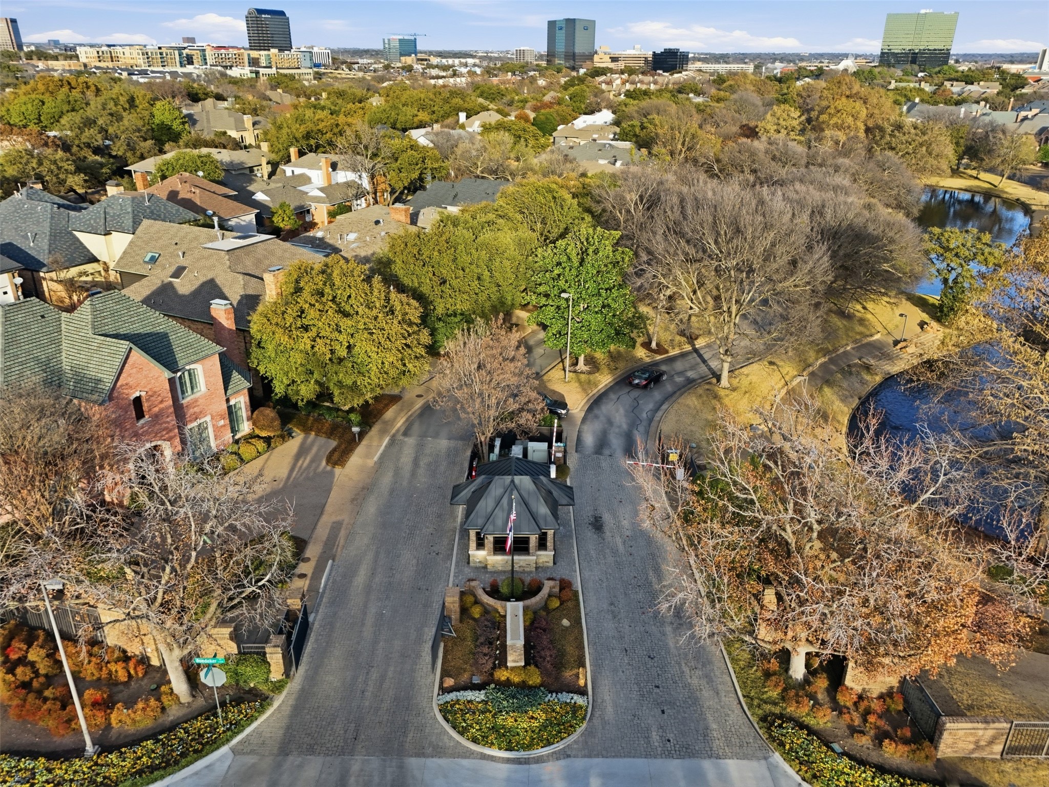 2 Parliament Place, Dallas, TX, 75225