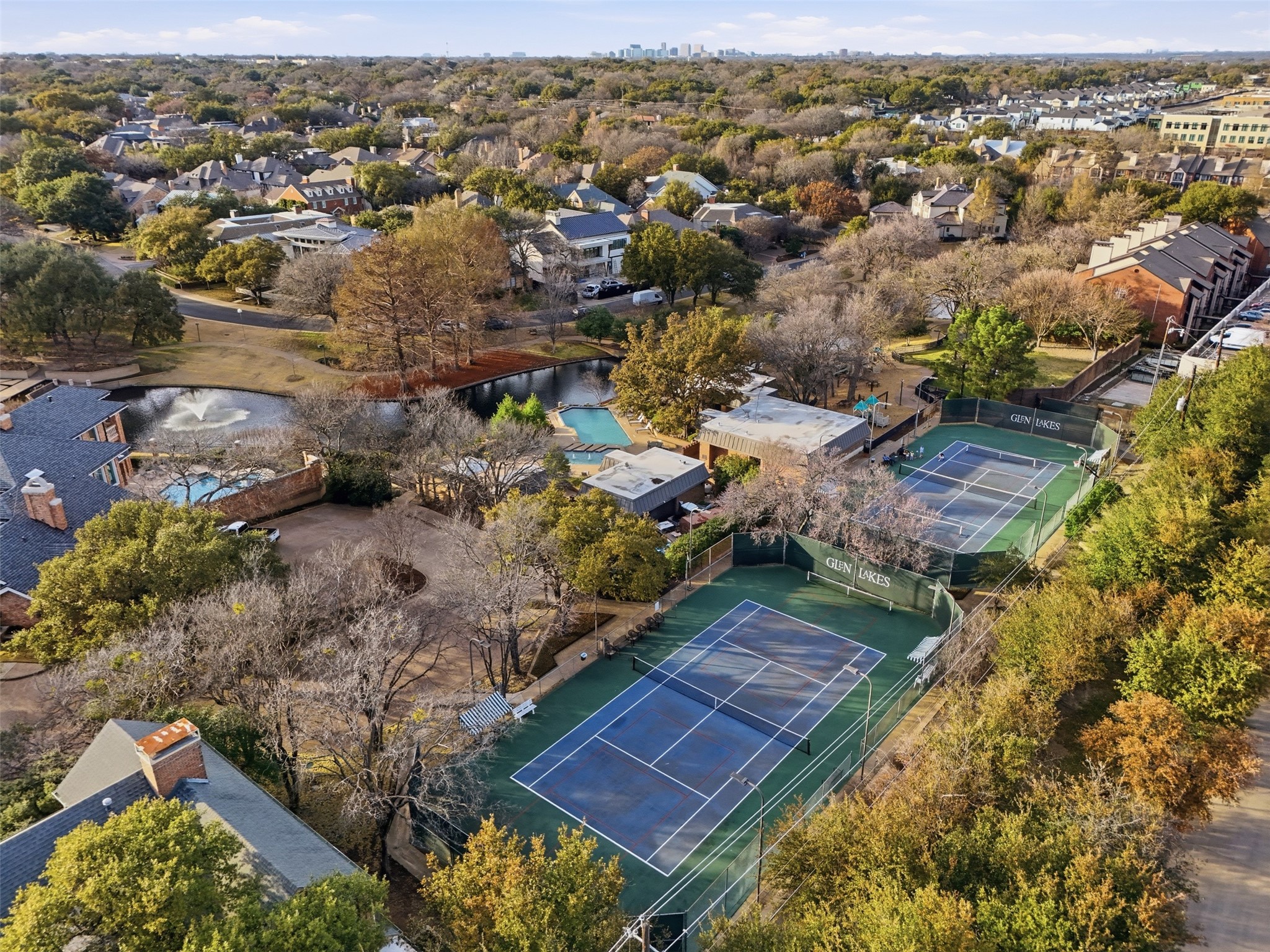 2 Parliament Place, Dallas, TX, 75225