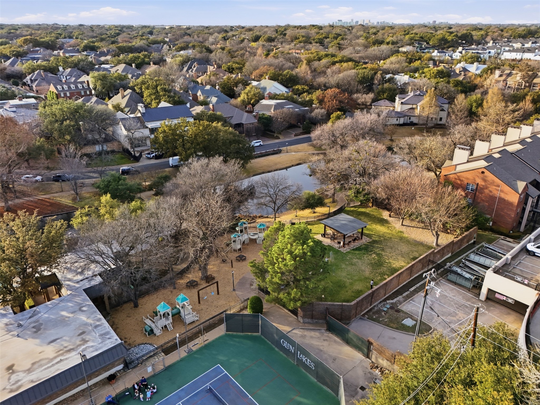 2 Parliament Place, Dallas, TX, 75225