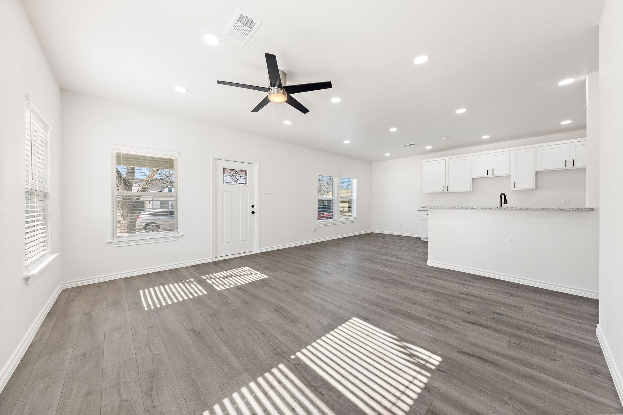 2330 Idaho Avenue, Dallas, TX, 75216
