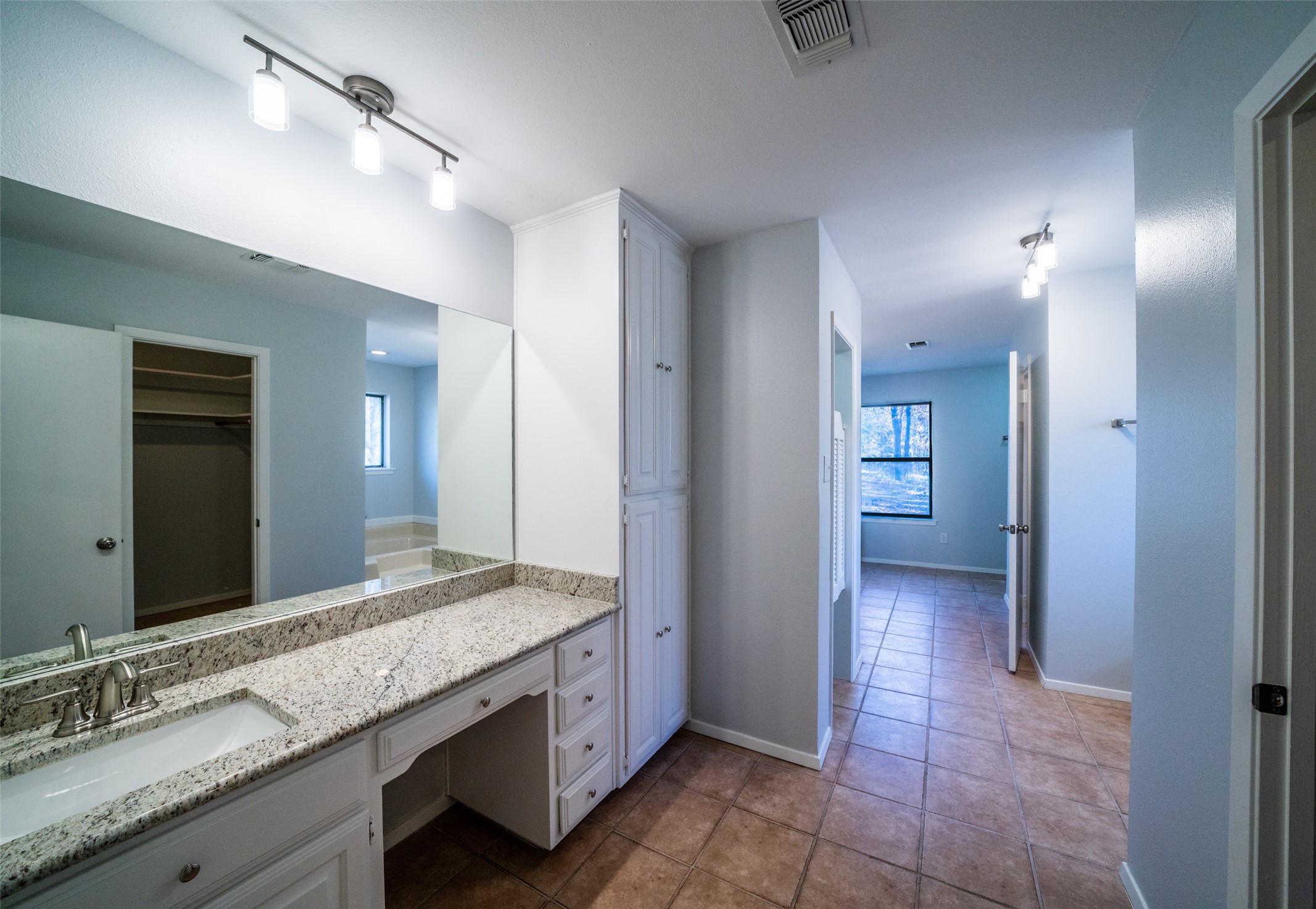 1051 County Road 2620, Mineola, TX, 75773