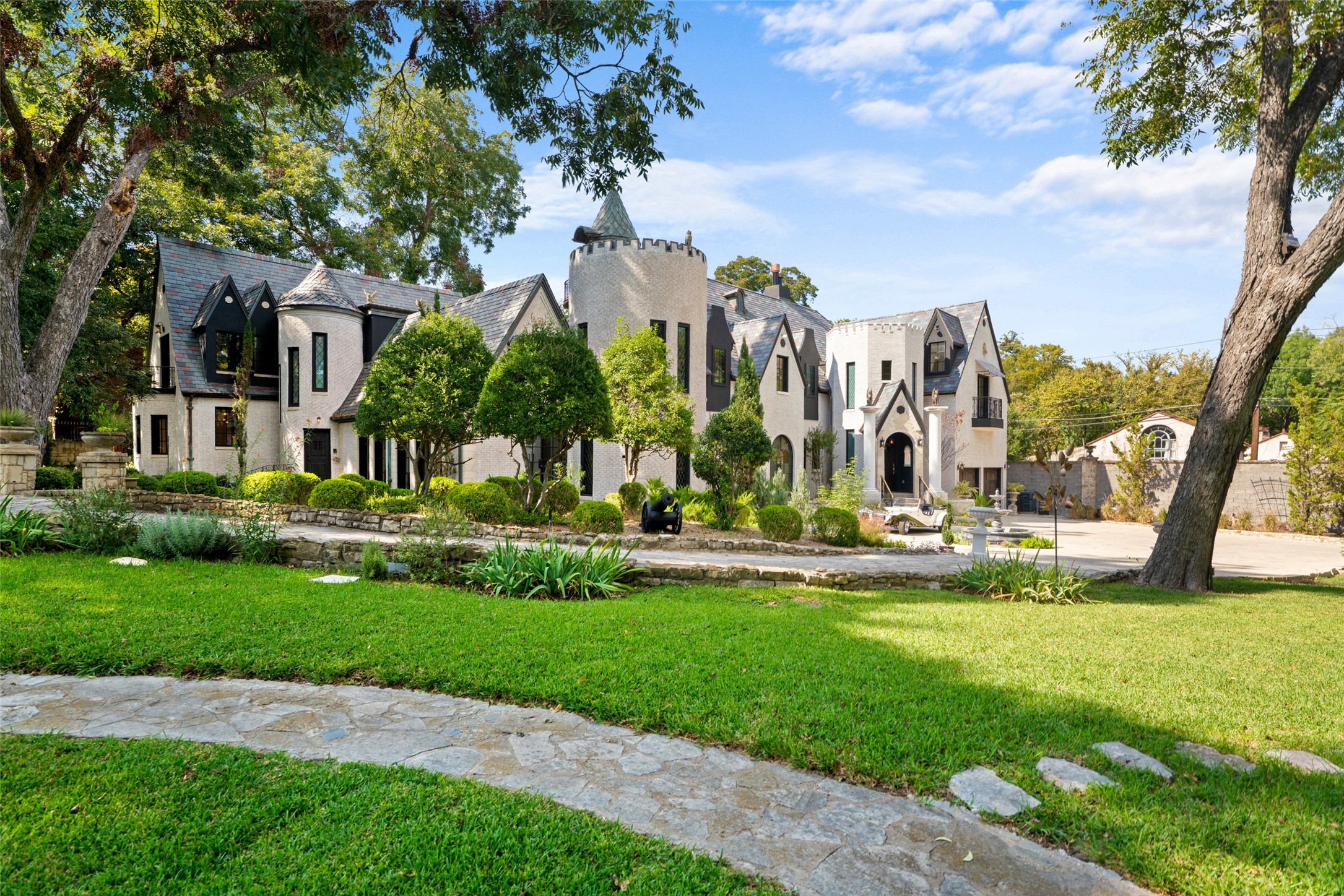 6941 Gaston Avenue, Dallas, TX, 75214