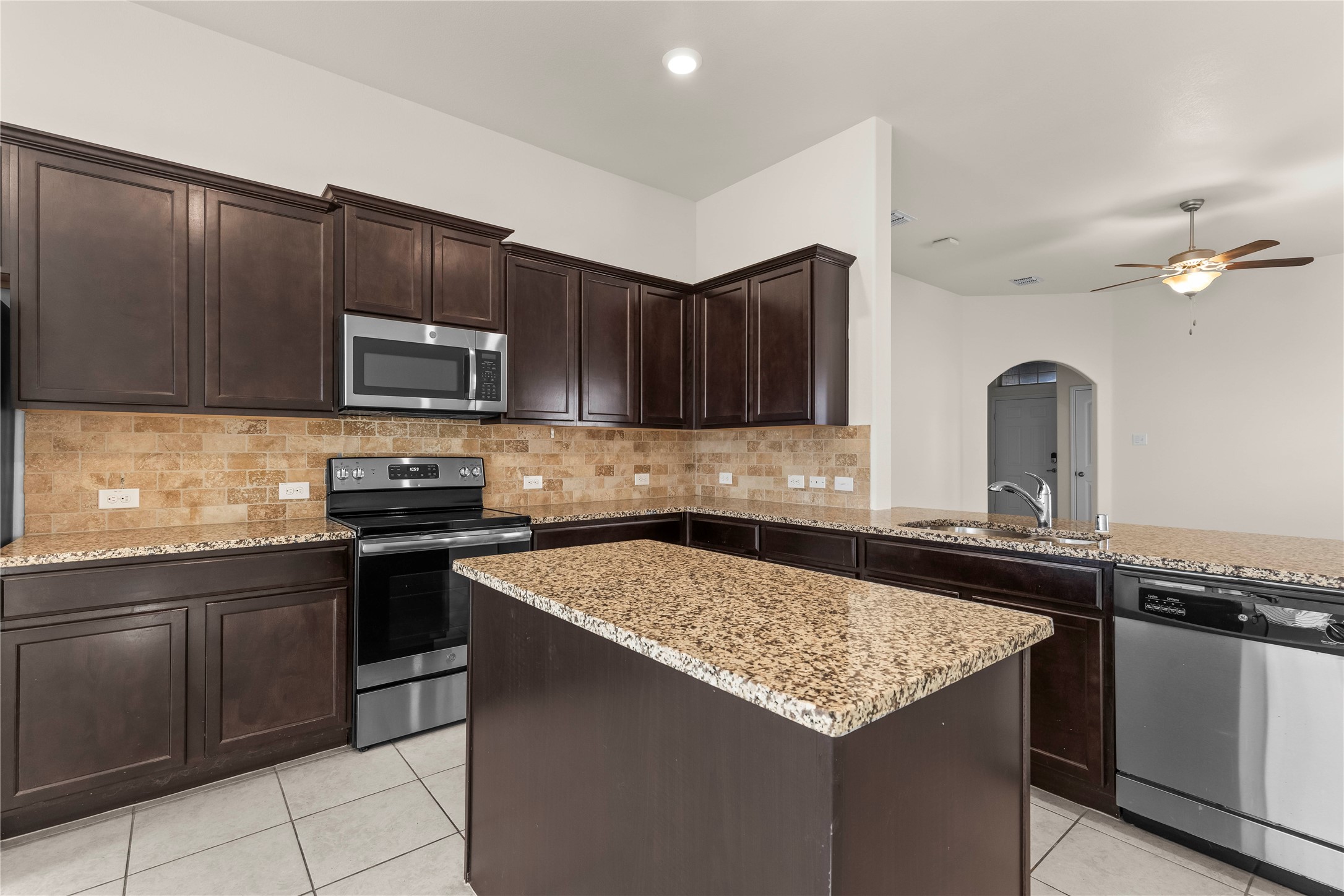 5313 Creek Hill Lane, Fort Worth, TX, 76179