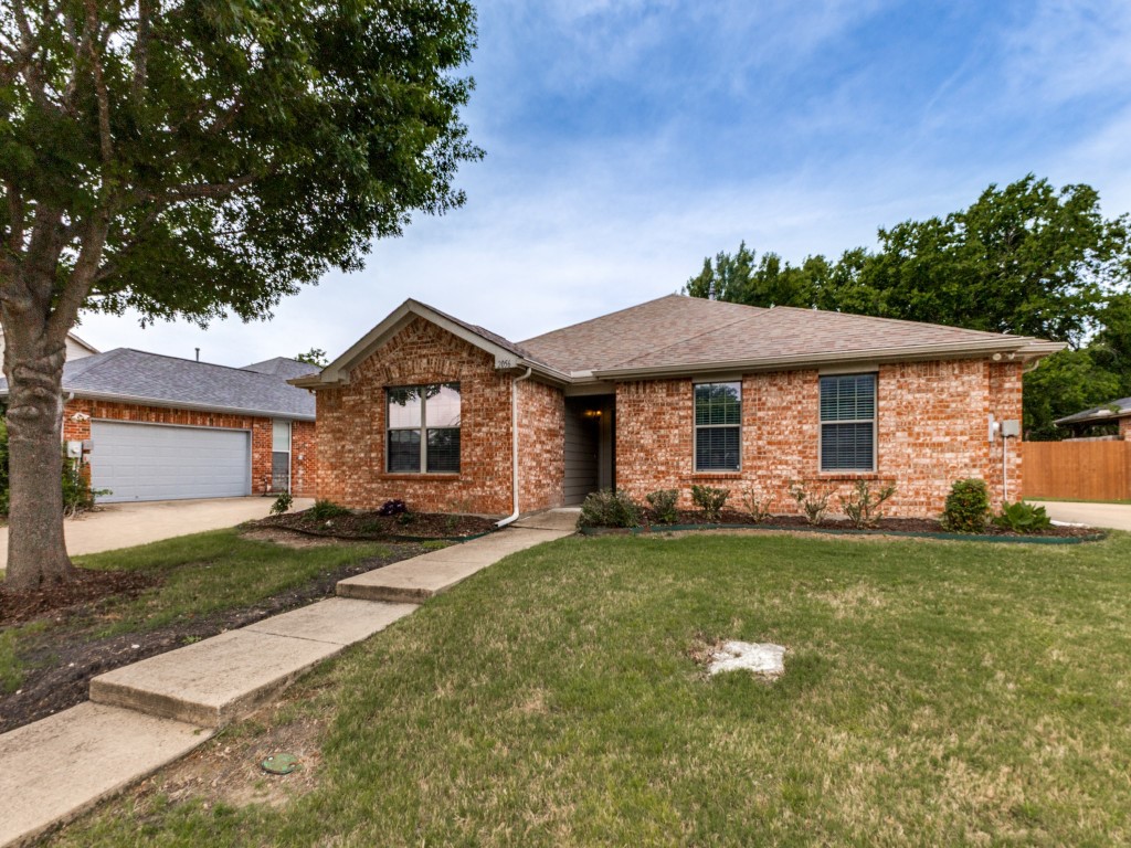 Property photo 01 of 2056 Riverbirch Lane, Rockwall, TX 75032 | MLS #21174204