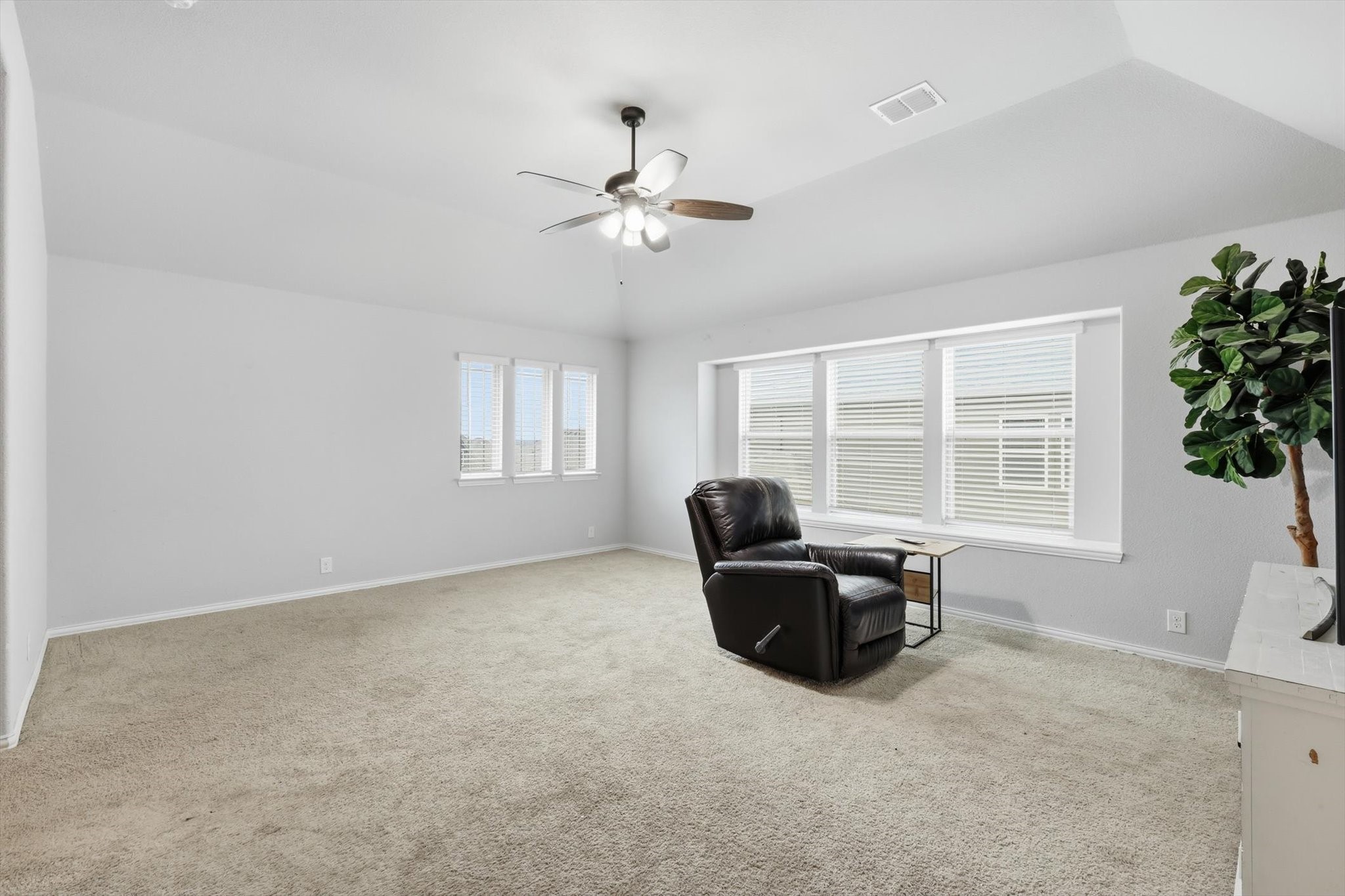 924 Timber Ridge Drive, Justin, TX, 76247