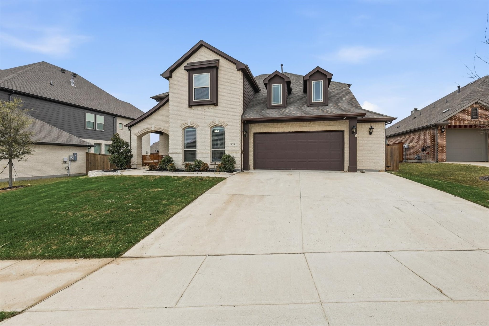 924 Timber Ridge Drive, Justin, TX, 76247