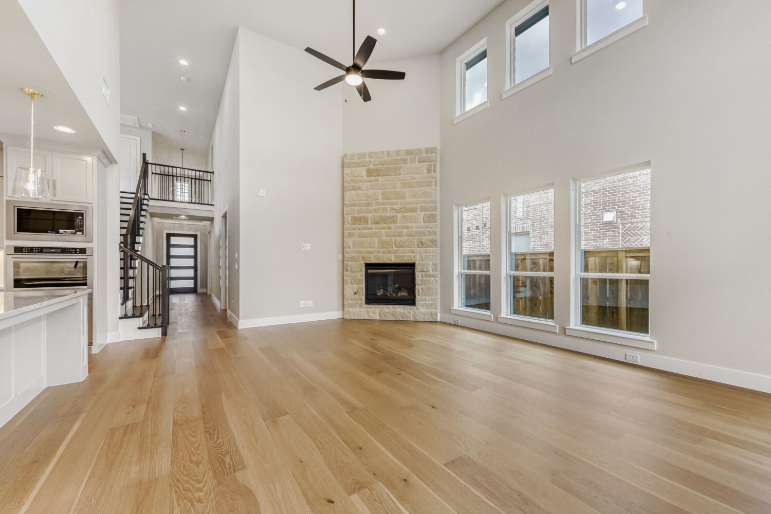 807 Open Range Drive, Mansfield, TX, 76063