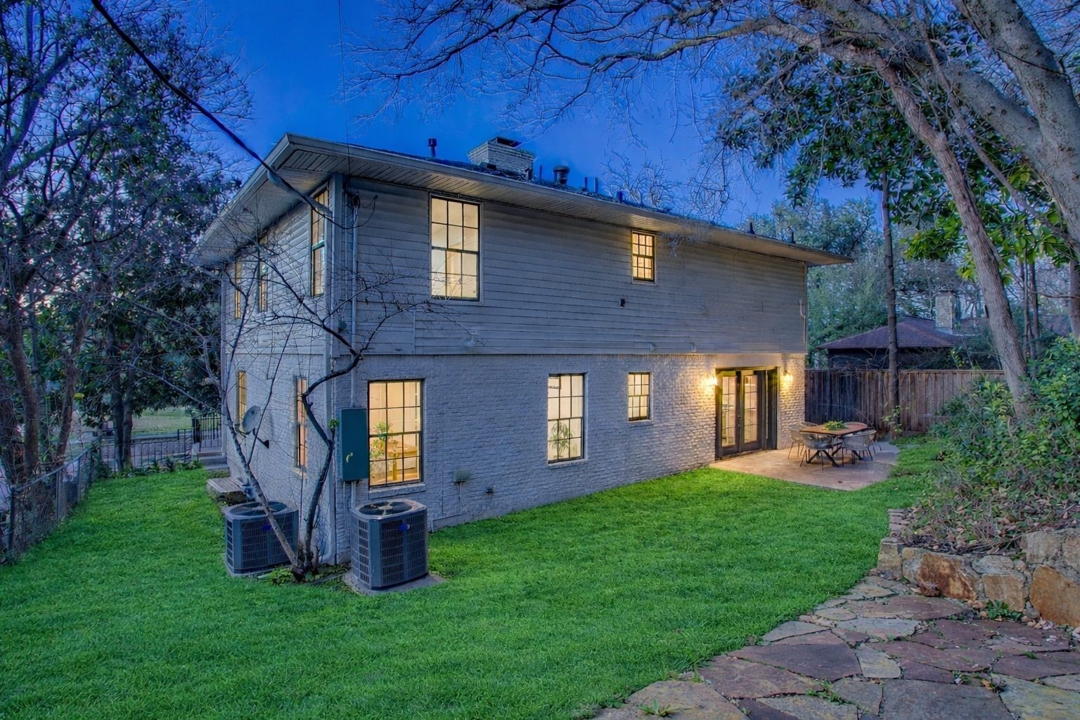 2230 Kessler Parkway, Dallas, TX, 75208