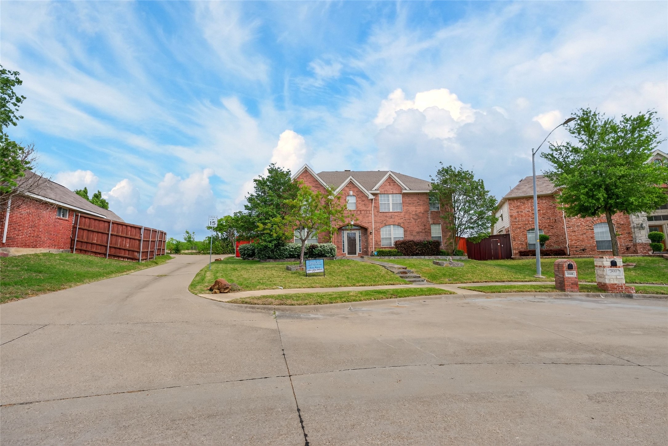 Property photo 03 of 3318 Chapelwood Drive, Sunnyvale, TX 75182 | MLS #21175392