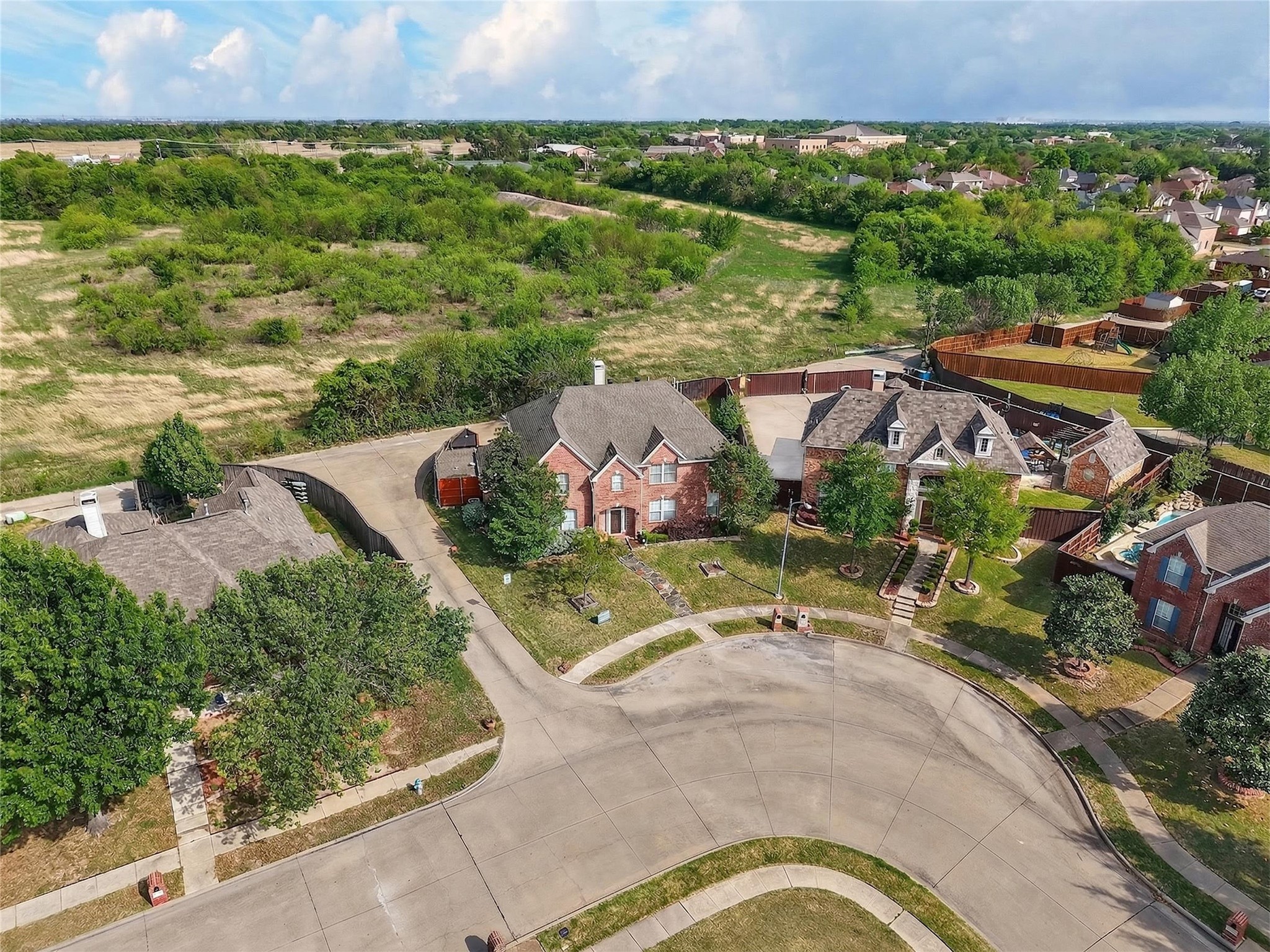 Property photo 04 of 3318 Chapelwood Drive, Sunnyvale, TX 75182 | MLS #21175392