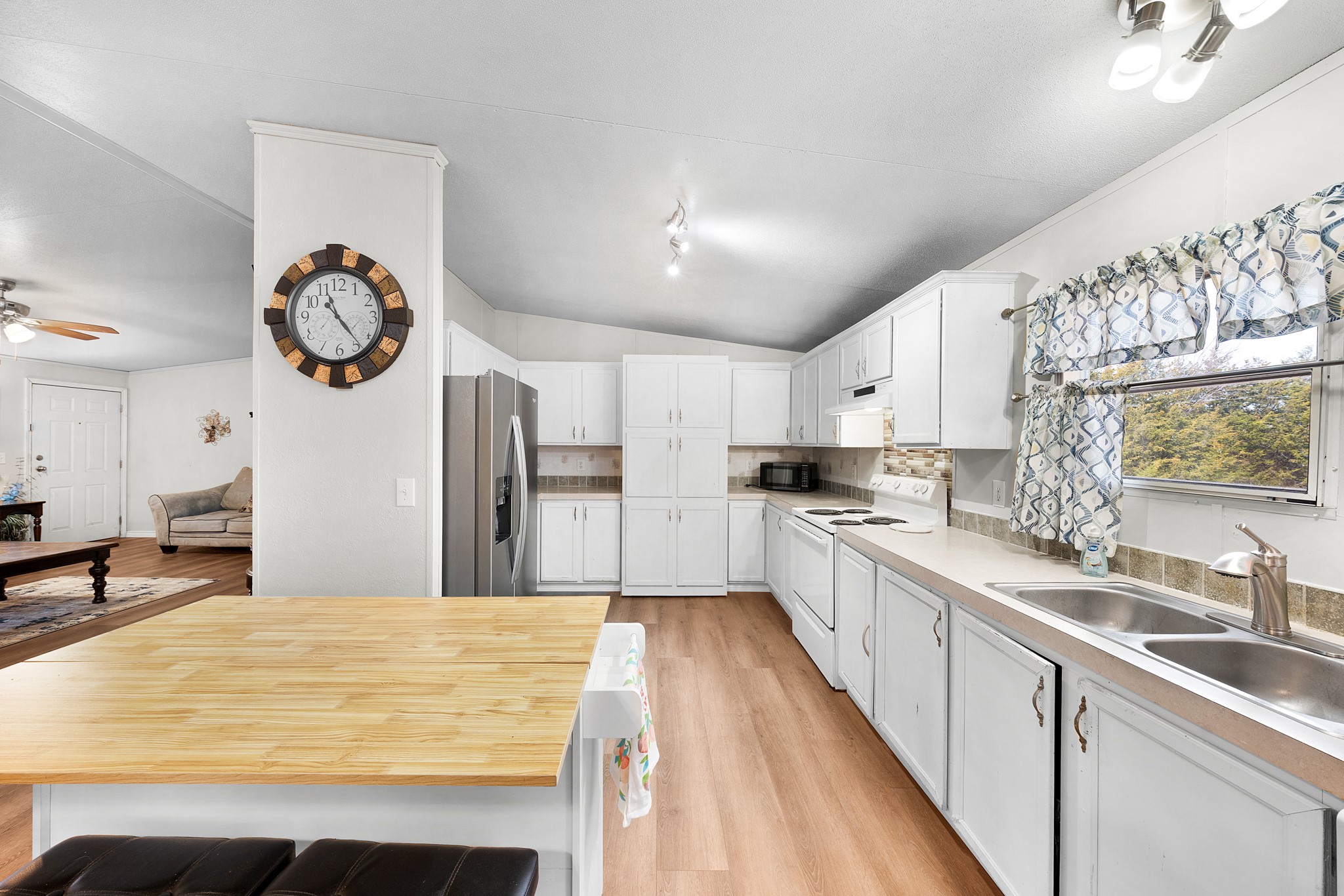 366 Tony Lane, Fate, TX, 75189