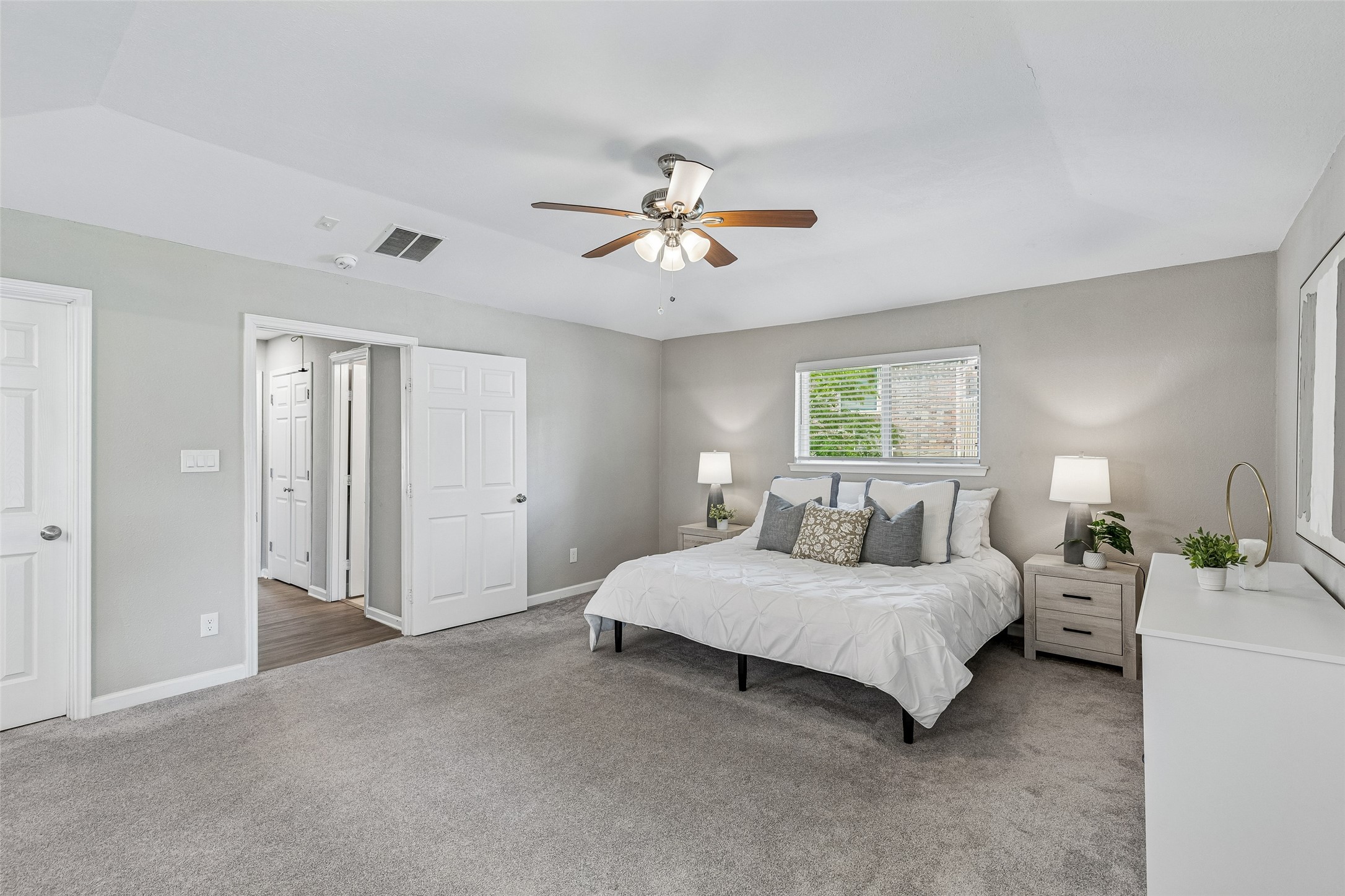 605 Meadow Heath Circle, Dallas, TX, 75232