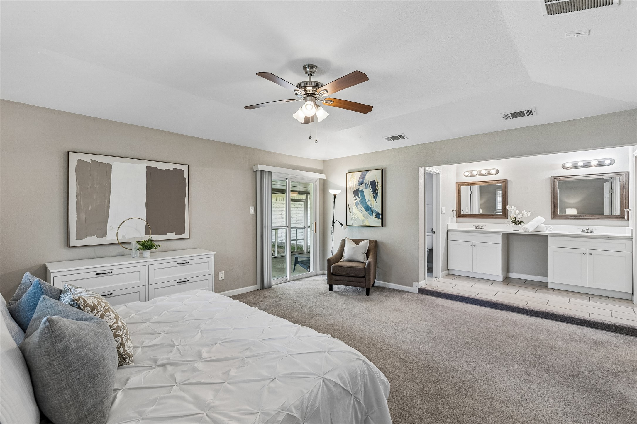 605 Meadow Heath Circle, Dallas, TX, 75232