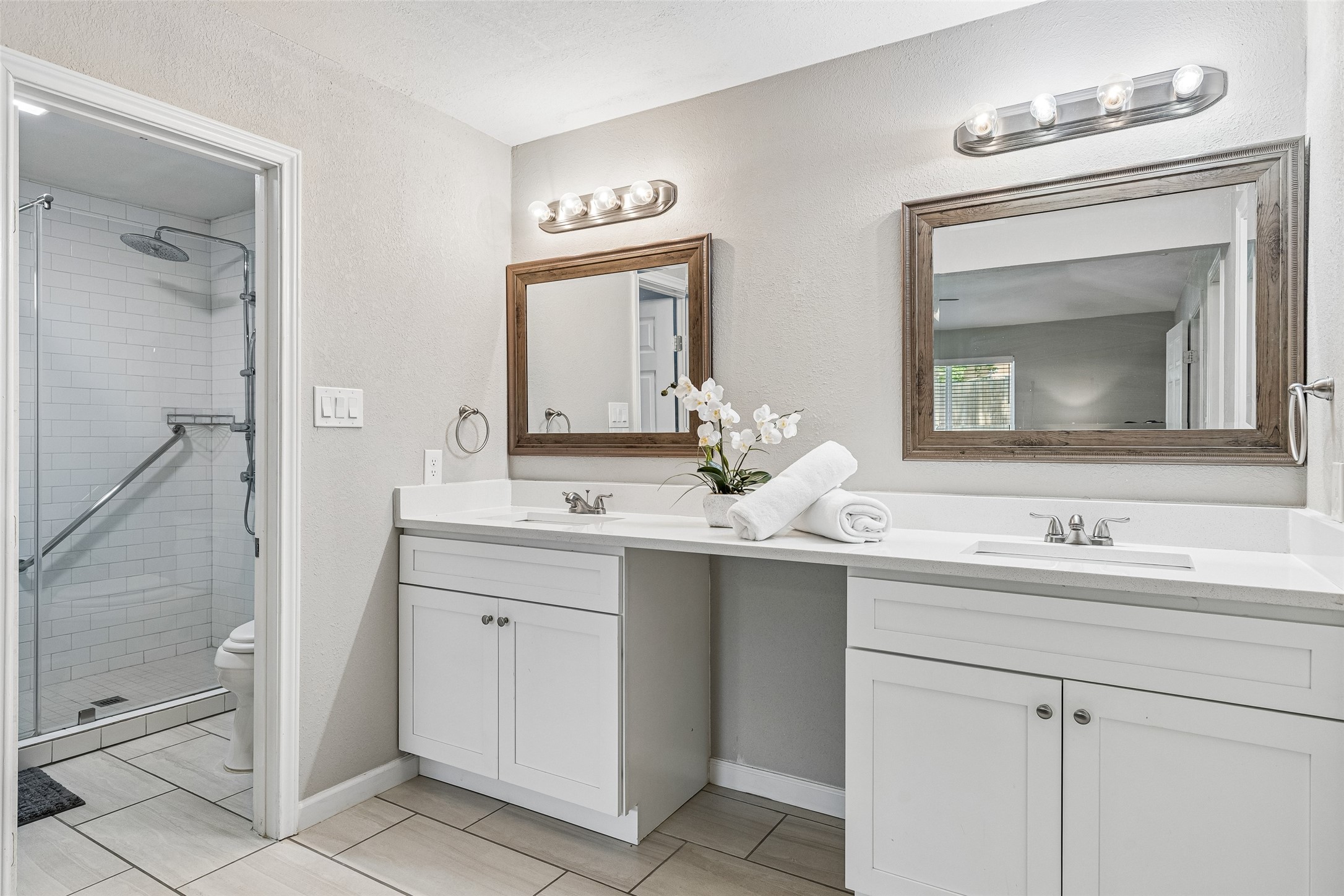 605 Meadow Heath Circle, Dallas, TX, 75232