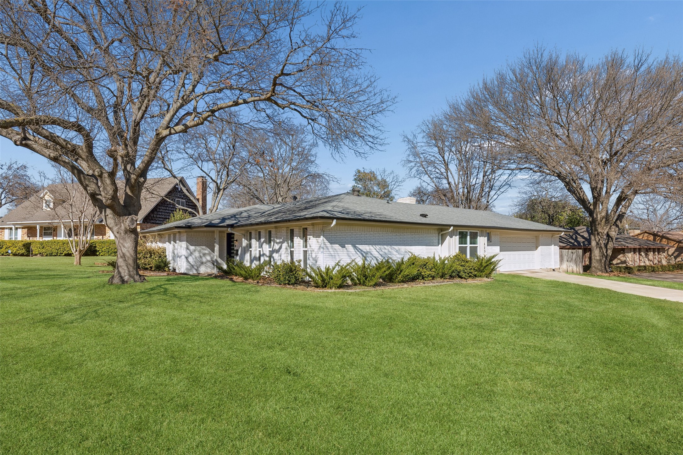 605 Meadow Heath Circle, Dallas, TX, 75232