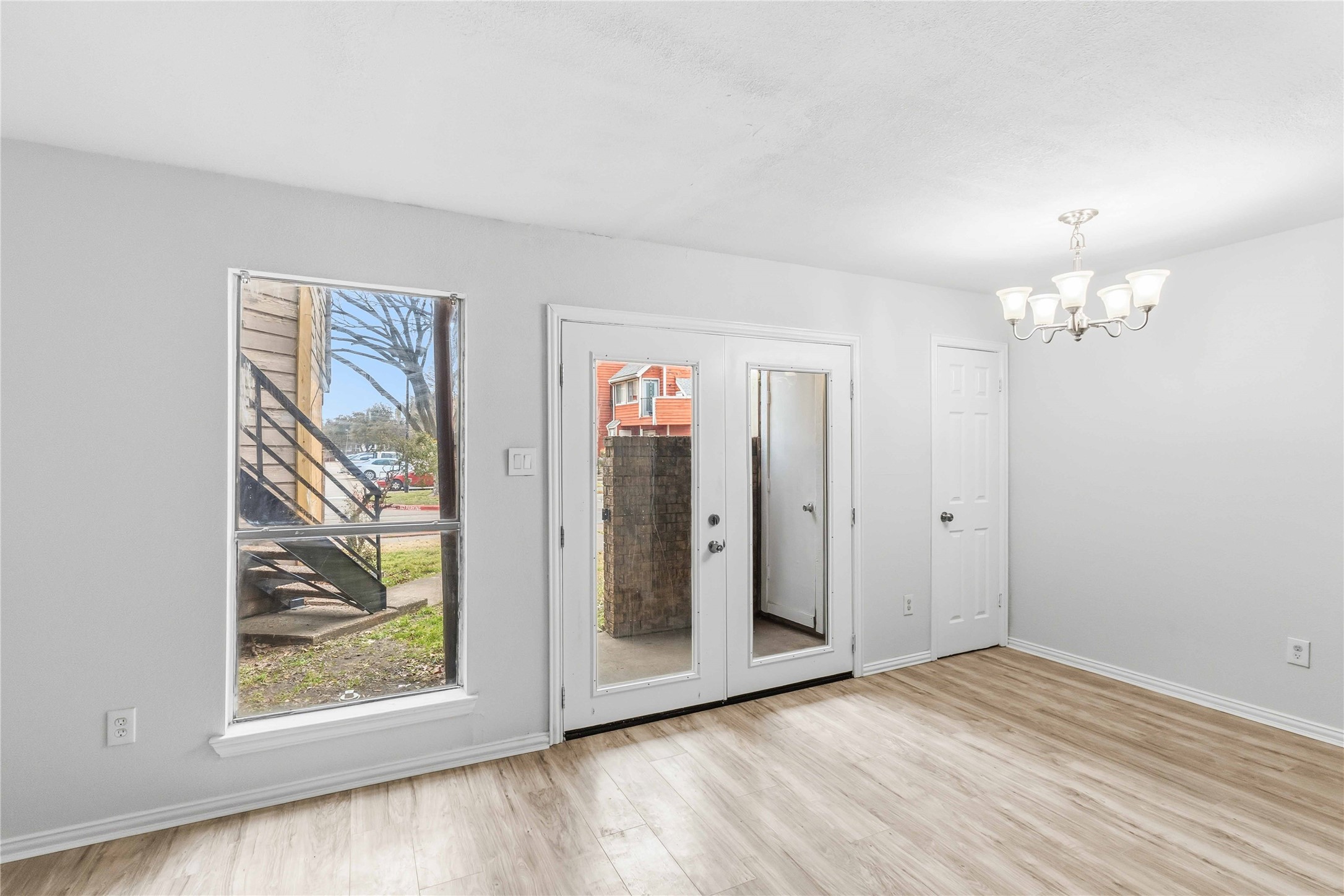 9809 Walnut Street UNIT&nbsp;E-107, Dallas, TX, 75243