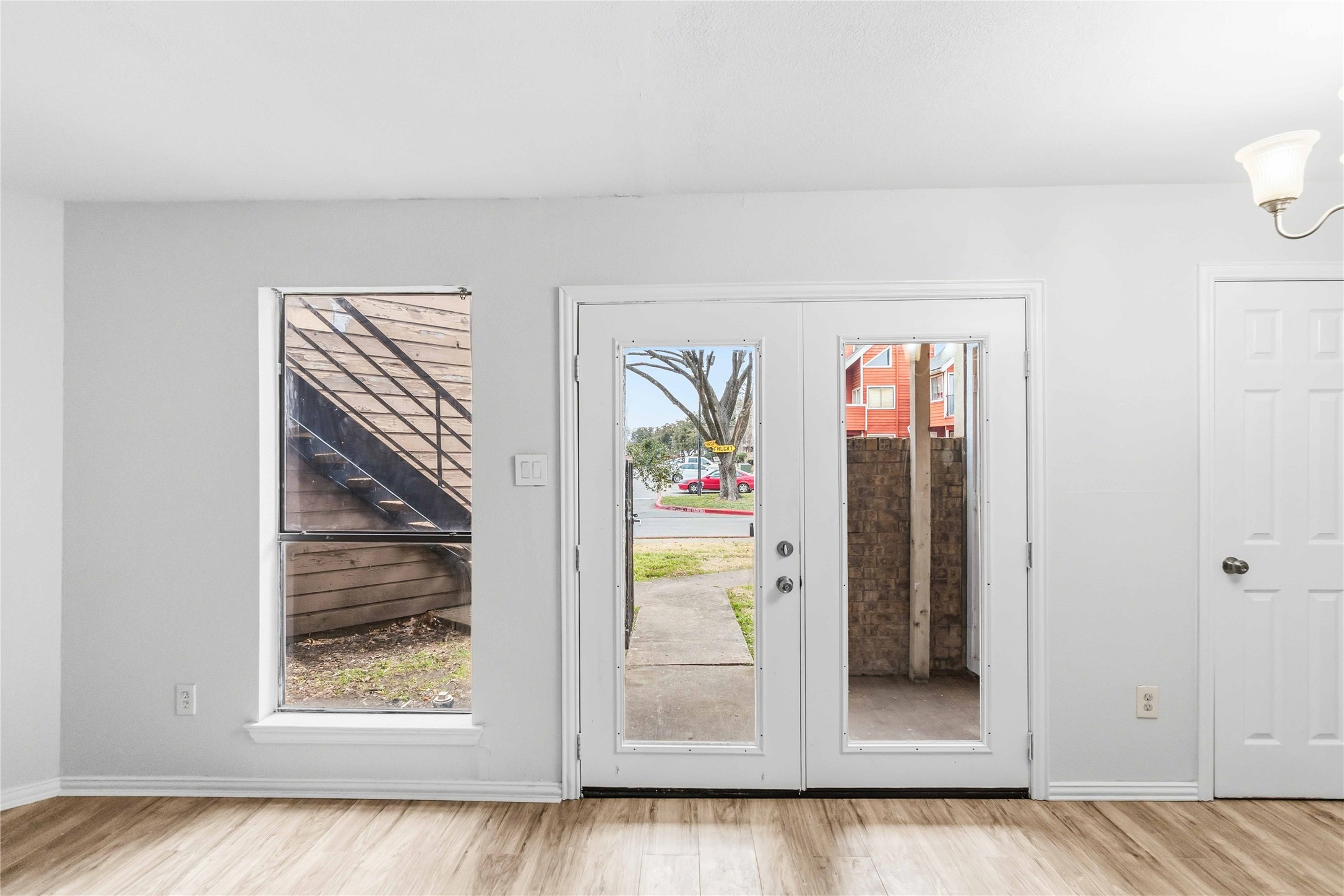 9809 Walnut Street UNIT&nbsp;E-107, Dallas, TX, 75243