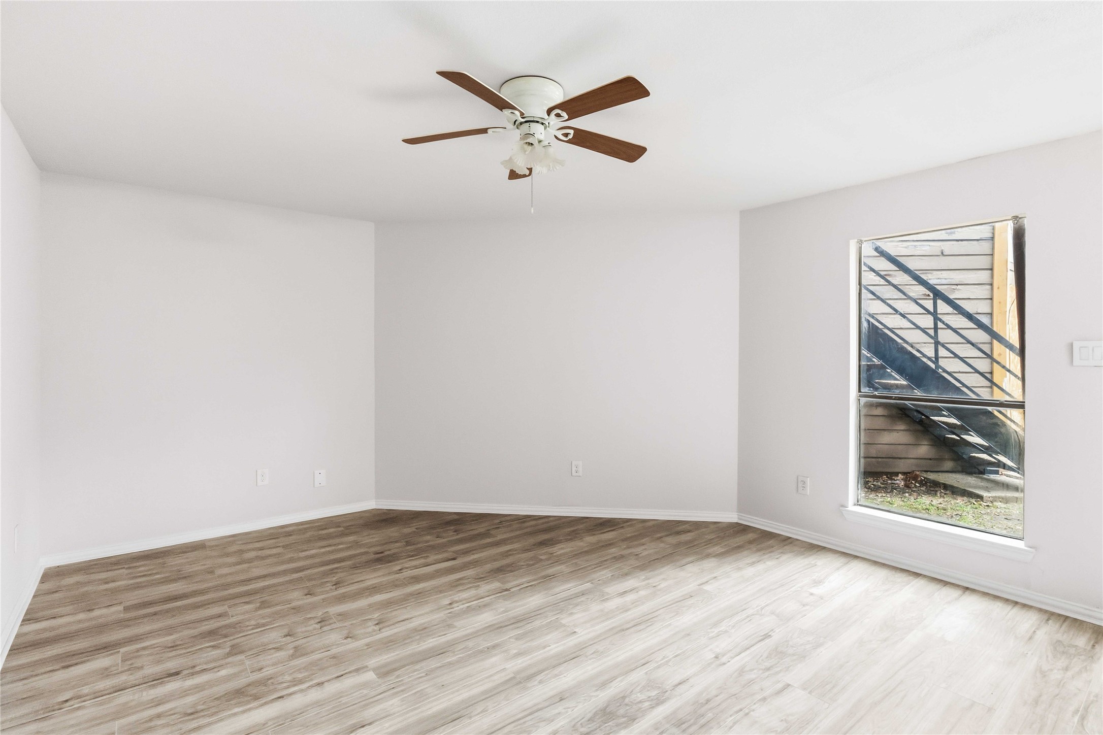9809 Walnut Street UNIT&nbsp;E-107, Dallas, TX, 75243