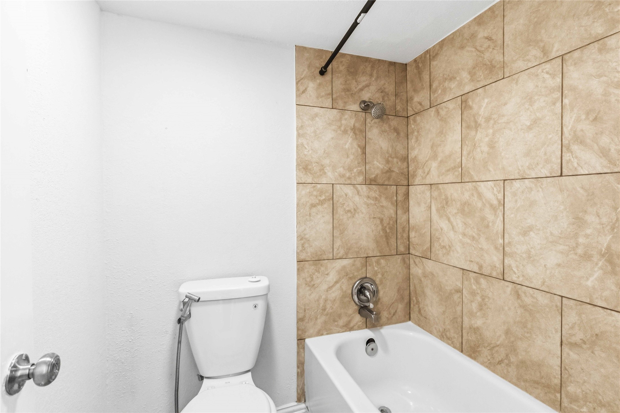 9809 Walnut Street UNIT&nbsp;E-107, Dallas, TX, 75243