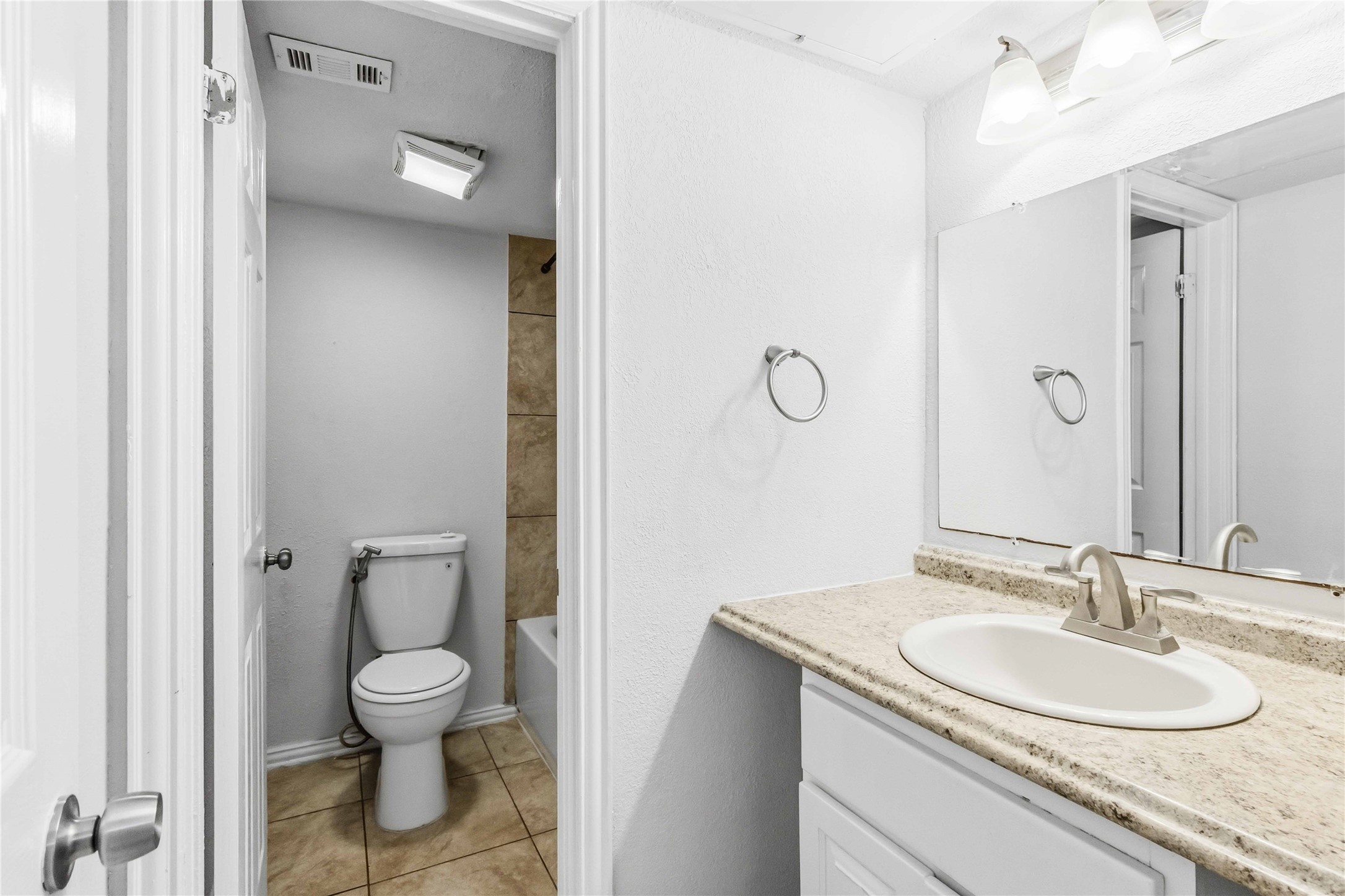 9809 Walnut Street UNIT&nbsp;E-107, Dallas, TX, 75243
