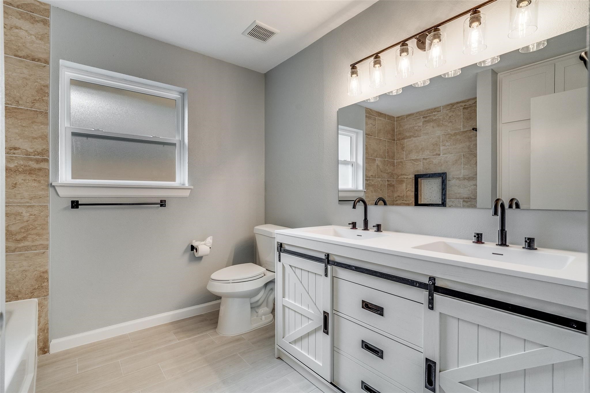 5113 South Drive, Fort Worth, TX, 76132