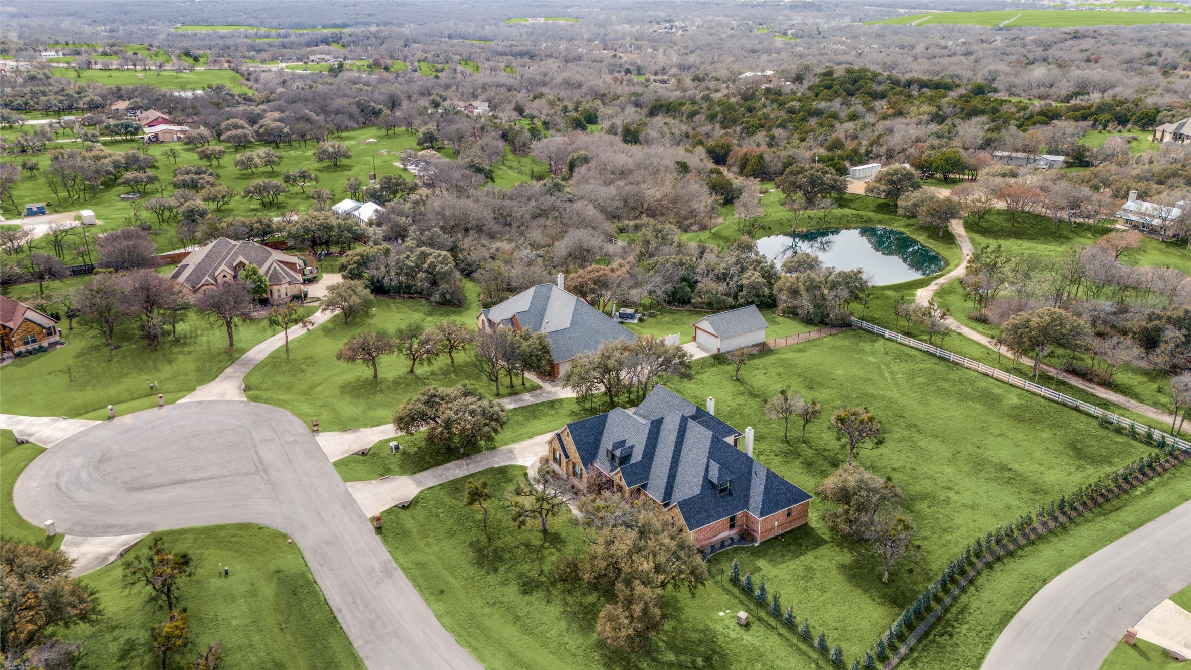 Property photo 02 of 10009 Allen Mill Court Fort, Worth, TX 76135 | MLS #21176489