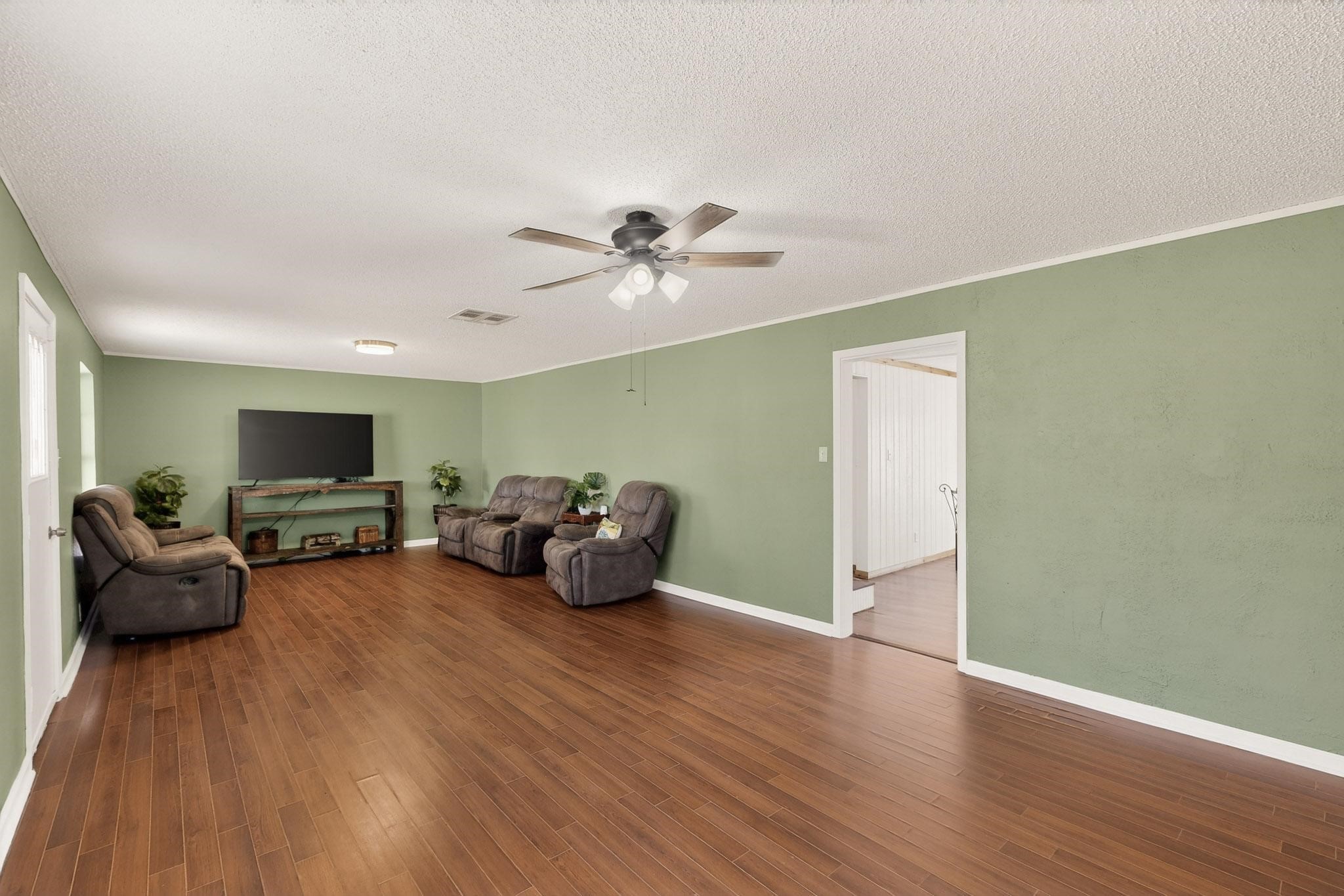 4405 Chisholm Trail, Crowley, TX, 76036