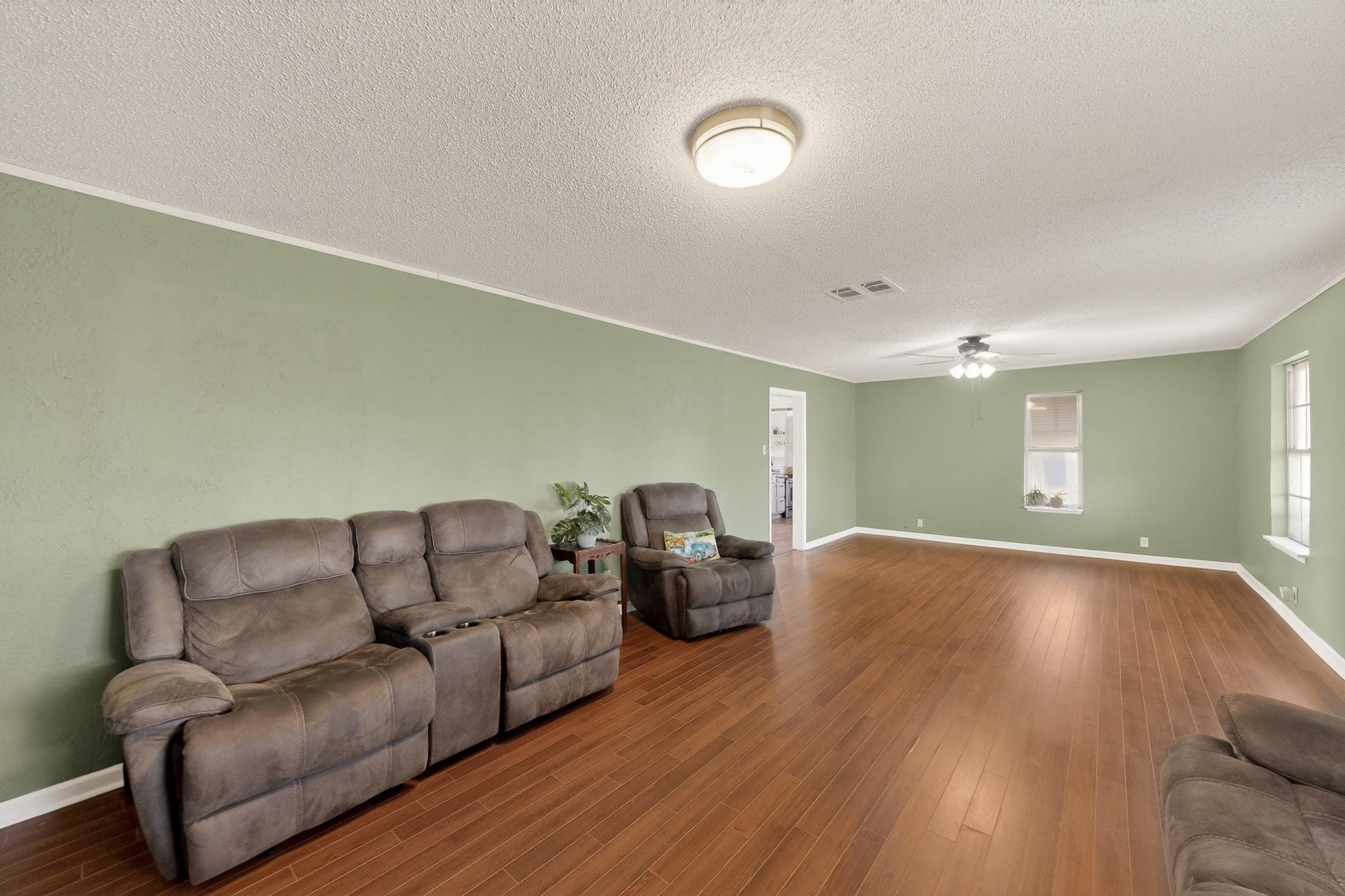 4405 Chisholm Trail, Crowley, TX, 76036