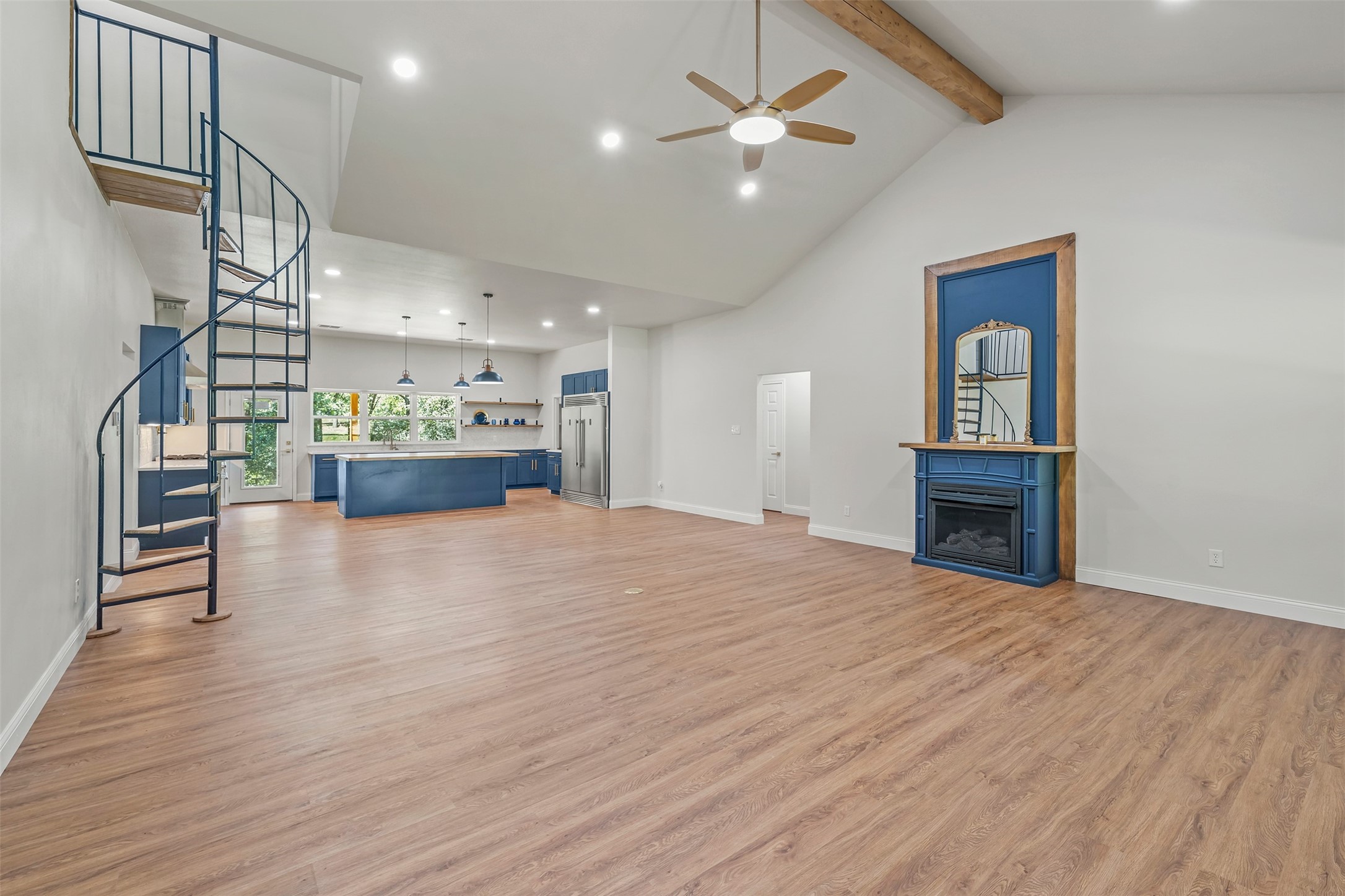 2133 E Holly Trail, Holly Lake Ranch, TX, 75765