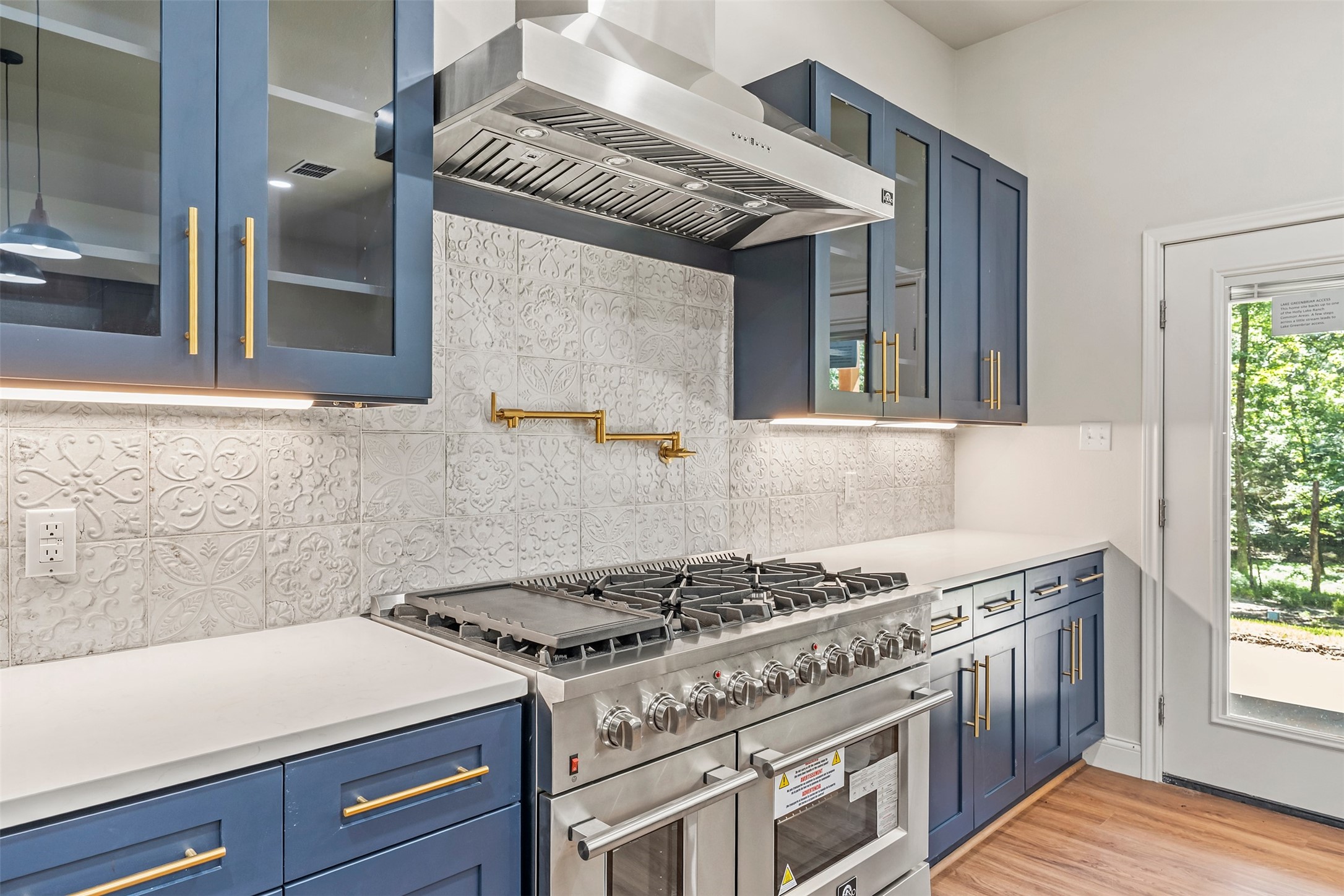 2133 E Holly Trail, Holly Lake Ranch, TX, 75765