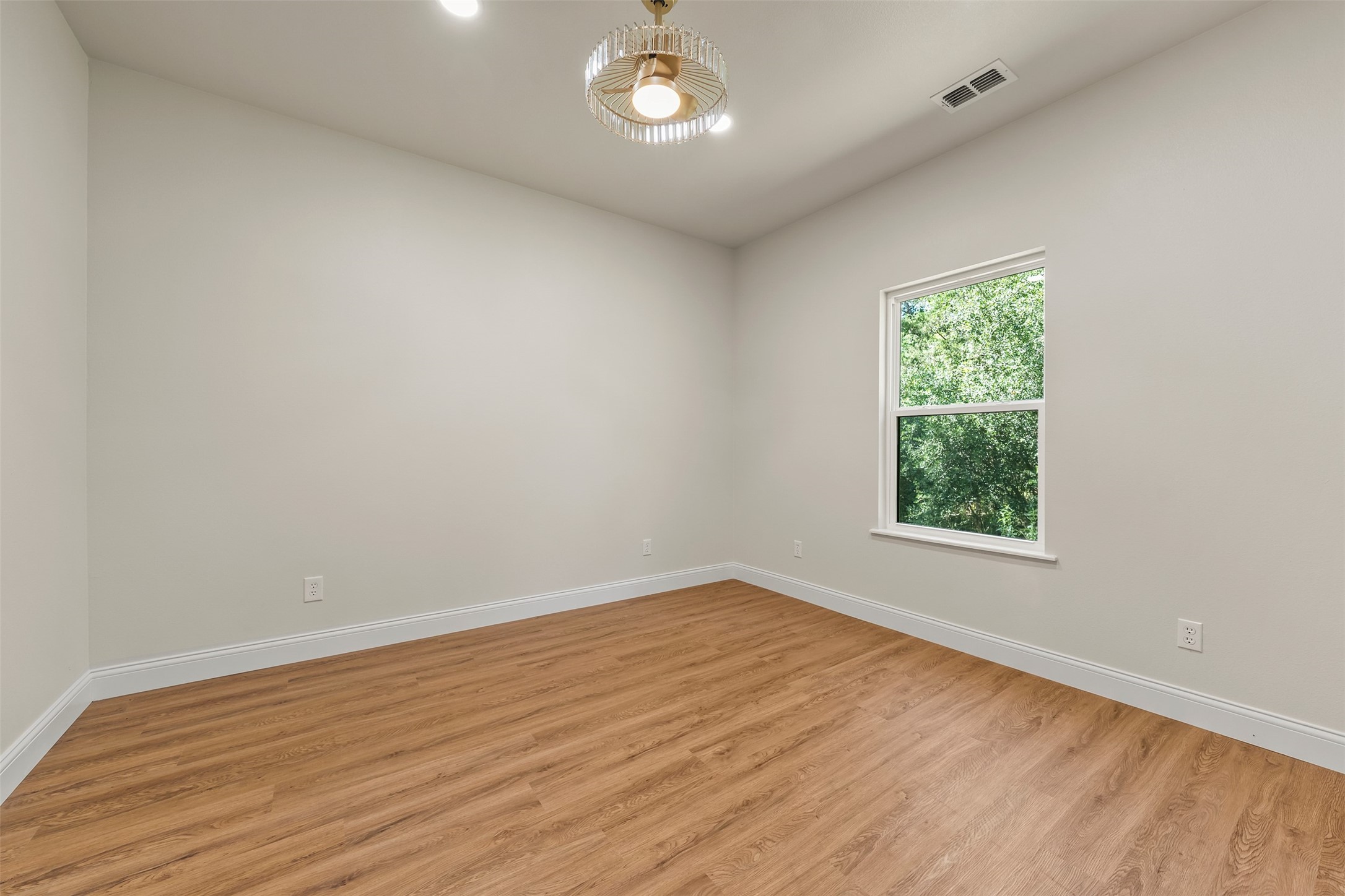 2133 E Holly Trail, Holly Lake Ranch, TX, 75765