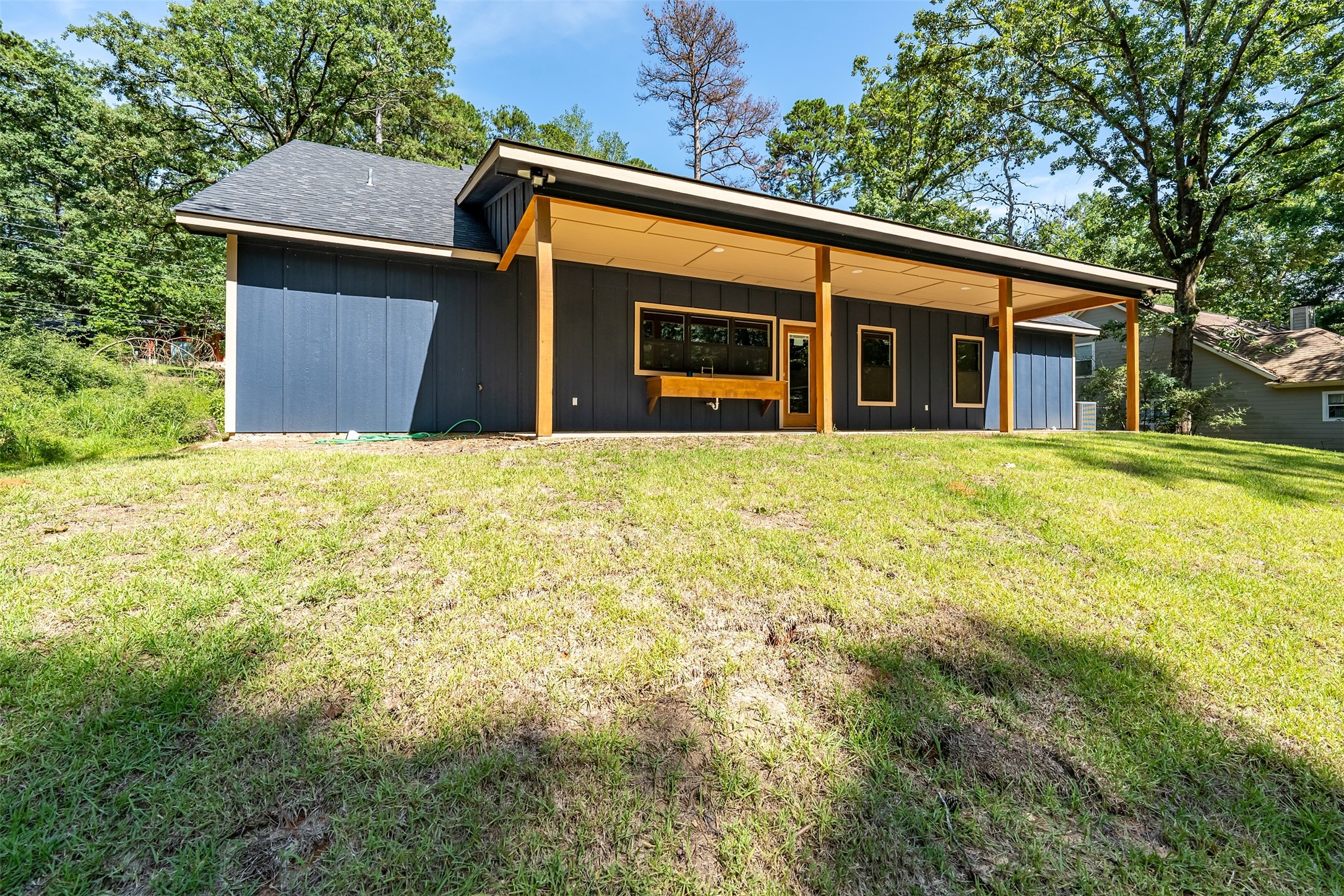 2133 E Holly Trail, Holly Lake Ranch, TX, 75765