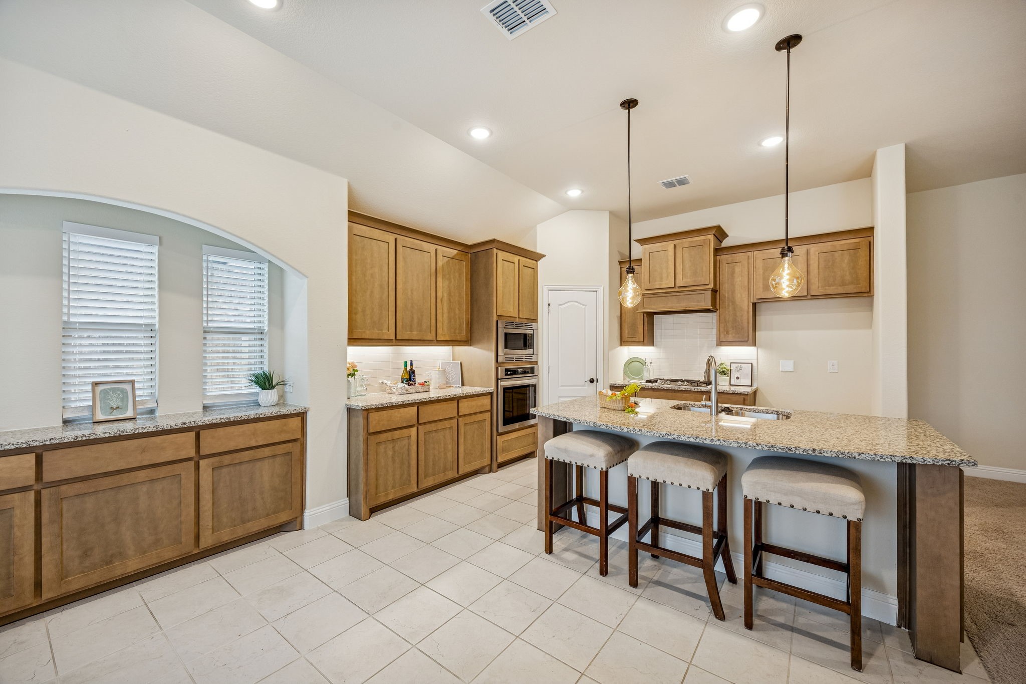 504 Lowland Lane, Waxahachie, TX, 75165
