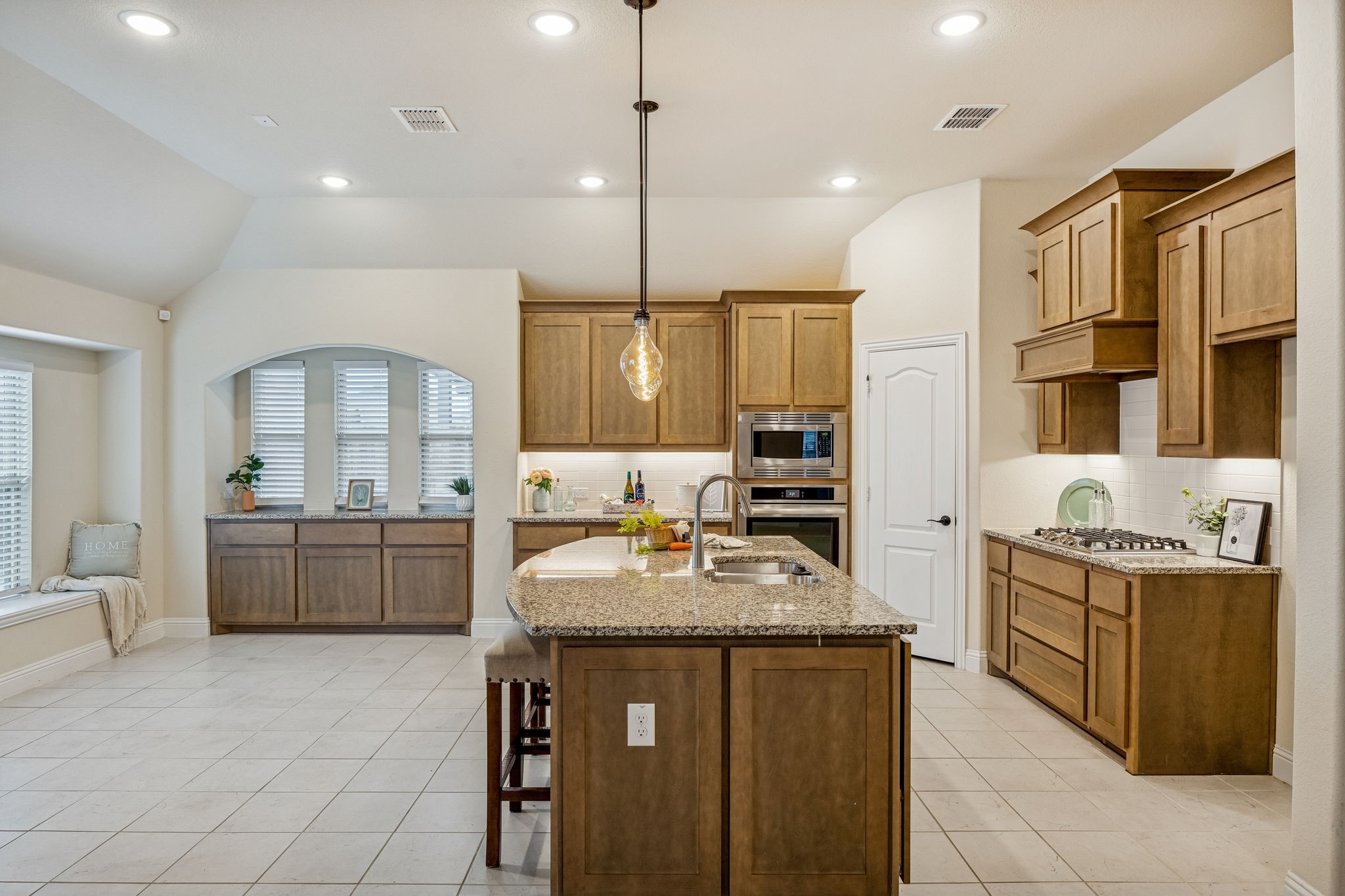 504 Lowland Lane, Waxahachie, TX, 75165