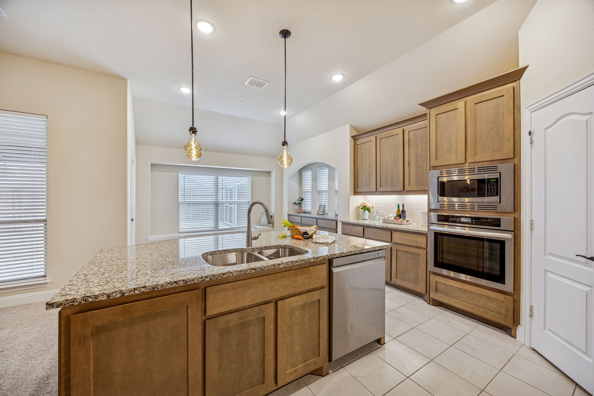 504 Lowland Lane, Waxahachie, TX, 75165