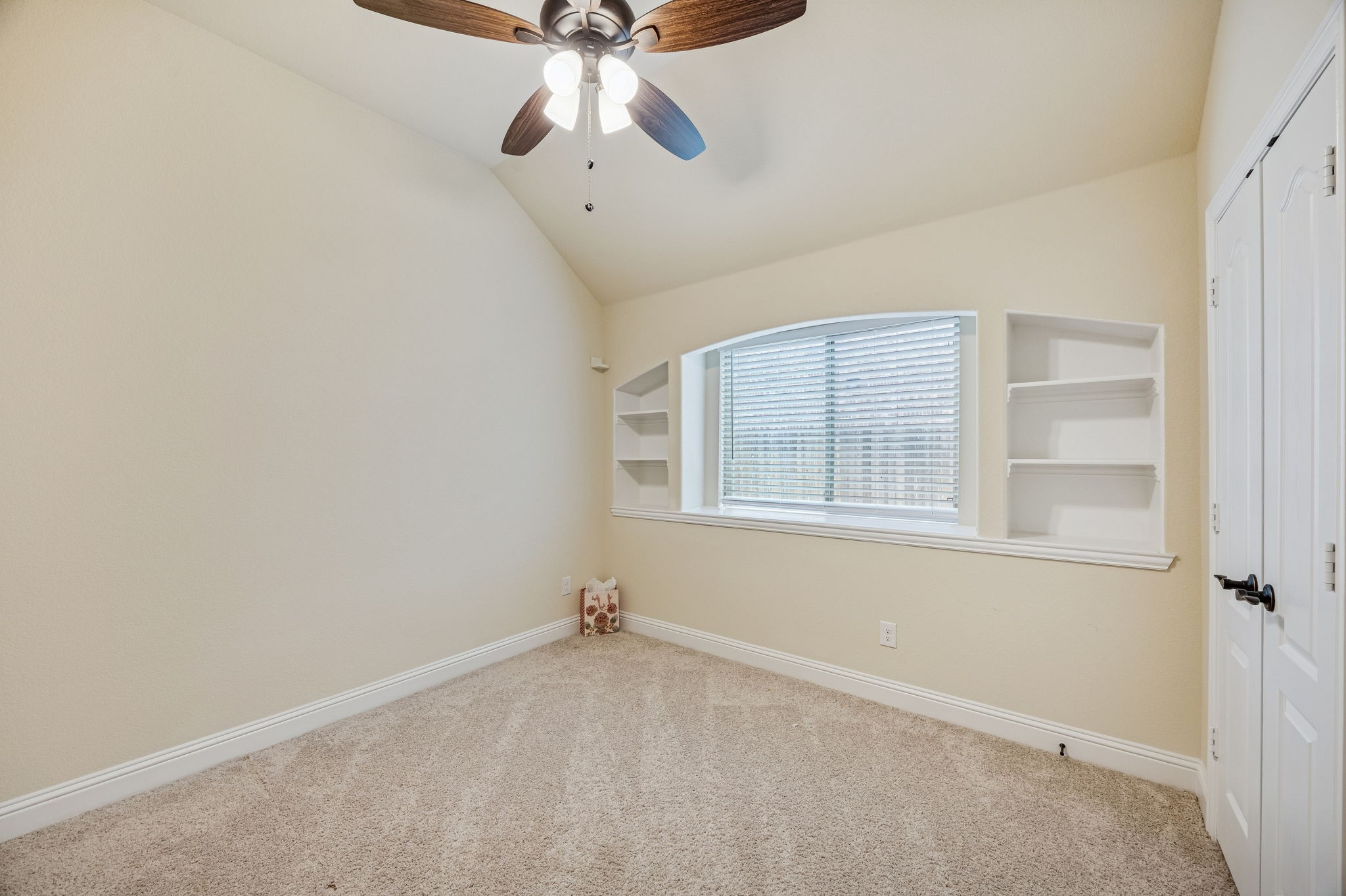 504 Lowland Lane, Waxahachie, TX, 75165
