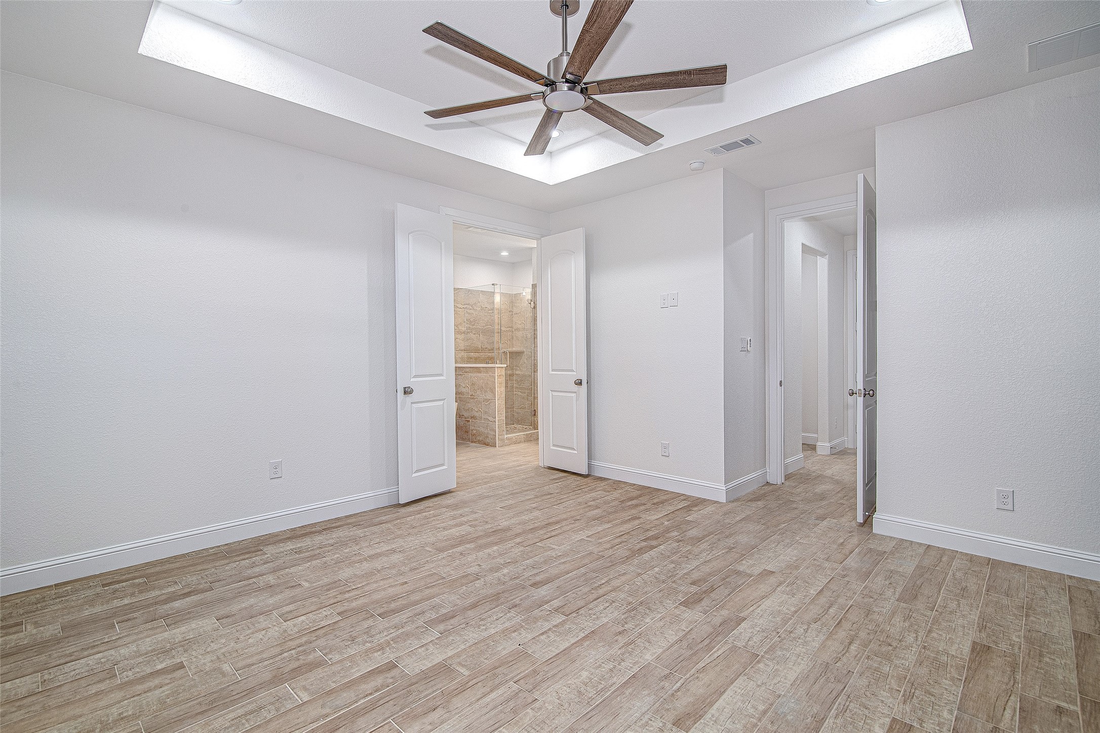 204 High Ridge Court, Godley, TX, 76044