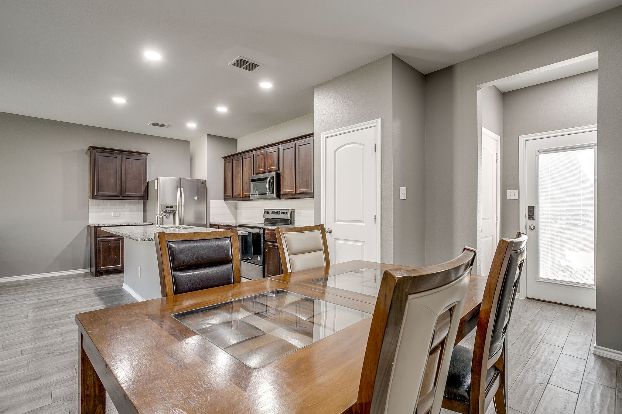 417 Milverton Drive, Fort Worth, TX, 76036