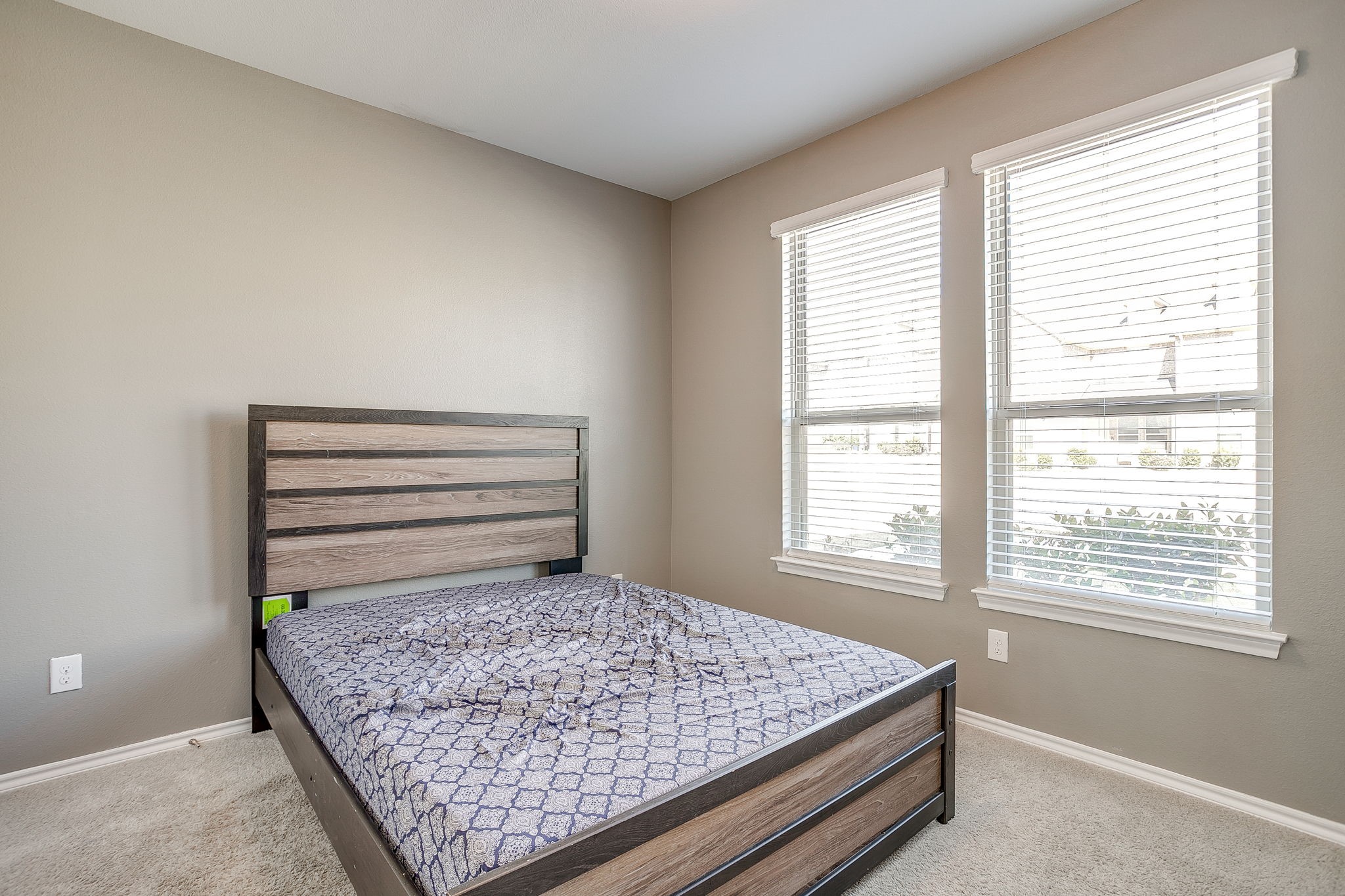 417 Milverton Drive, Fort Worth, TX, 76036