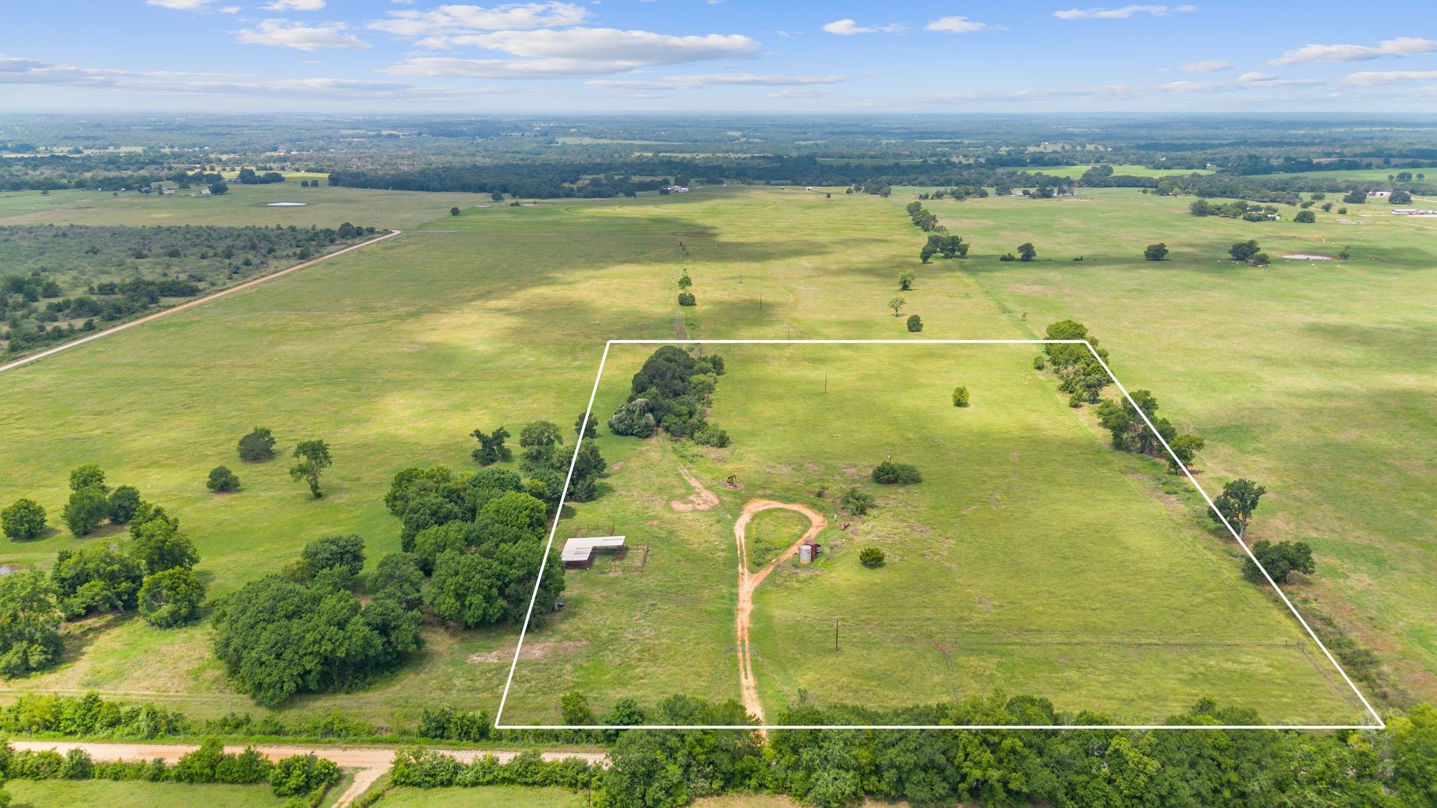Property photo 03 of 11332 C.R. 318, Caldwell, TX 77836 | MLS #21177524