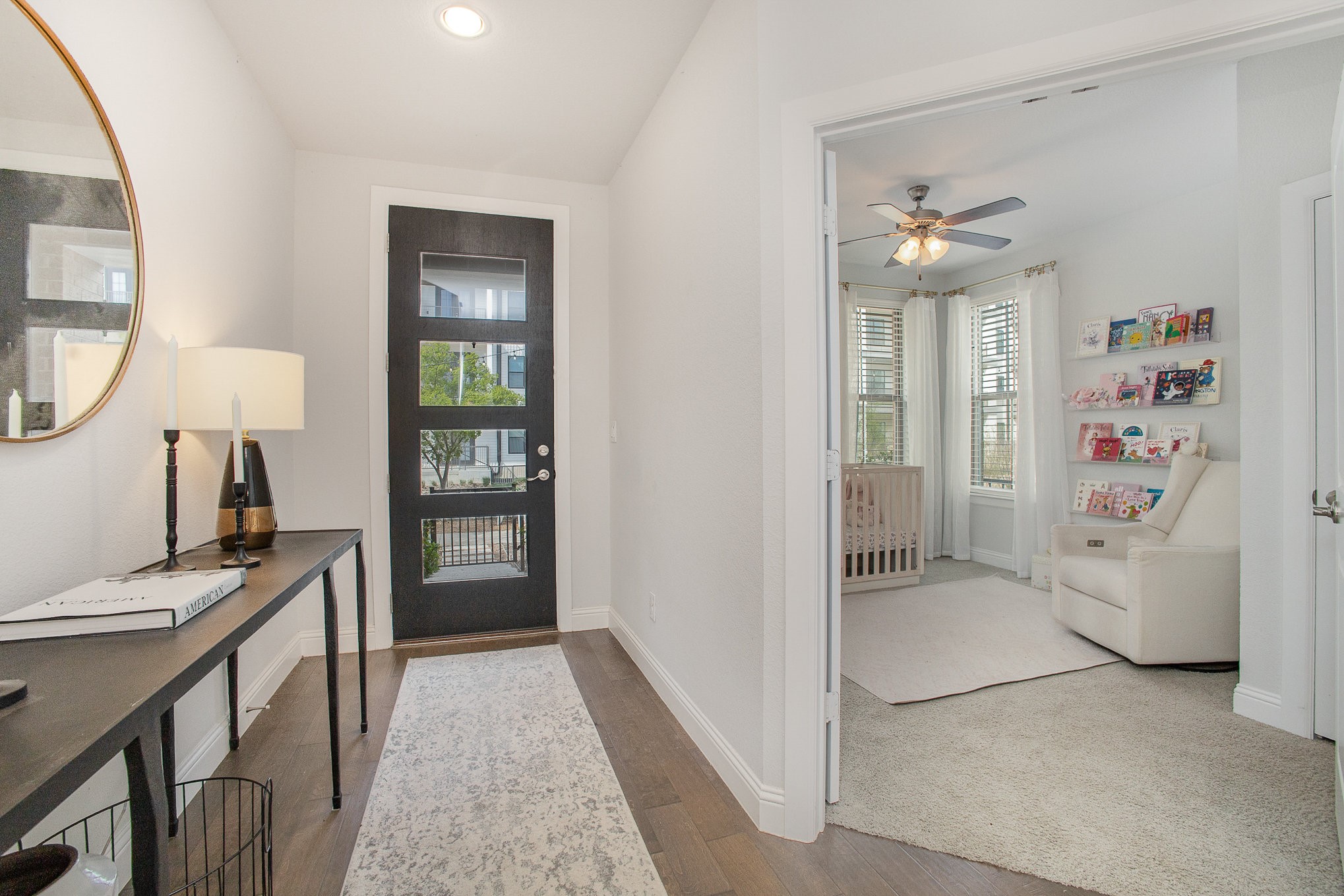 Property photo 02 of 1117 Tea Olive Lane, Dallas, TX 75212 | MLS #21177804