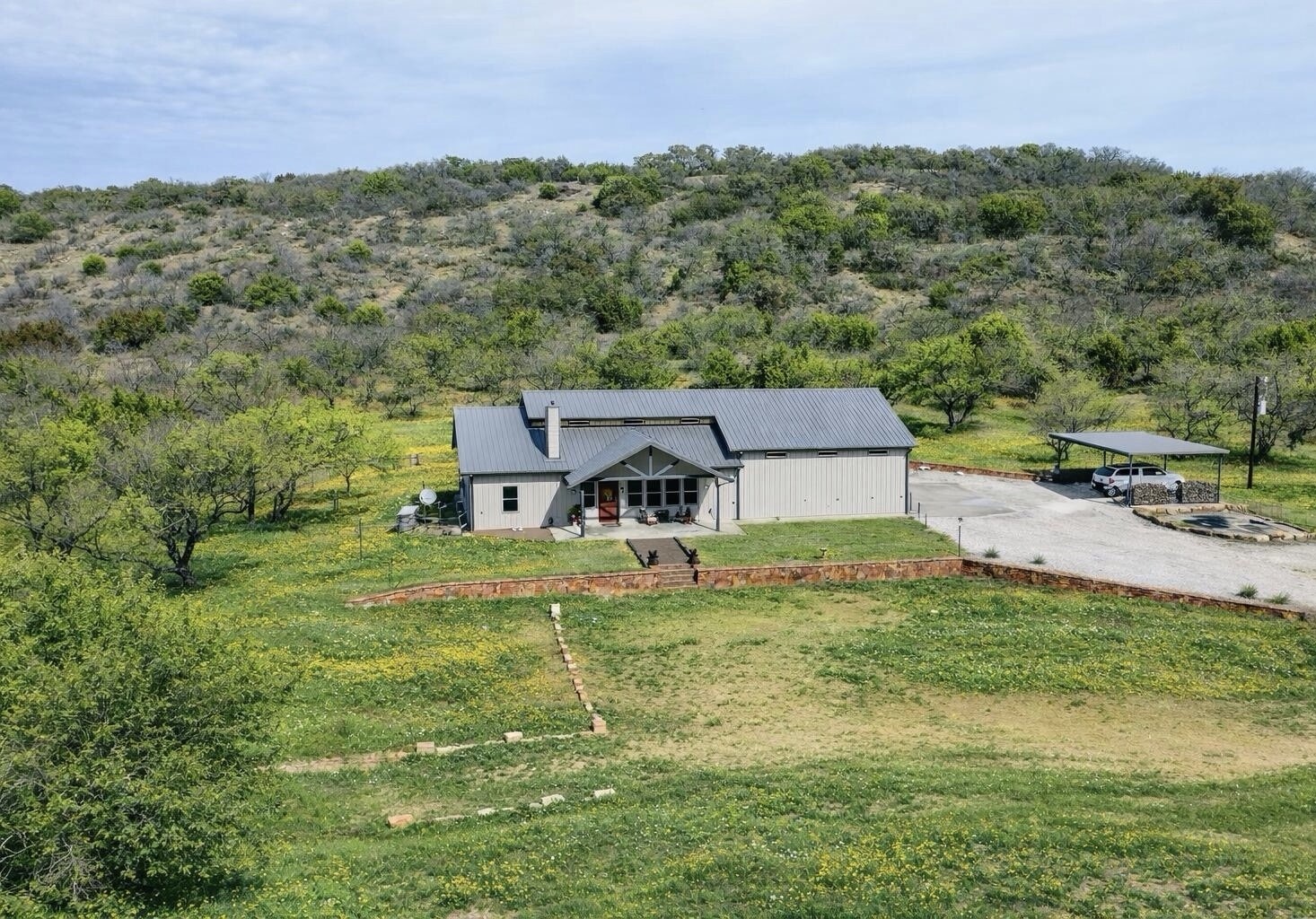 Property photo 01 of 1982 Rocky Mound Road, Graham, TX 76450 | MLS #21177895